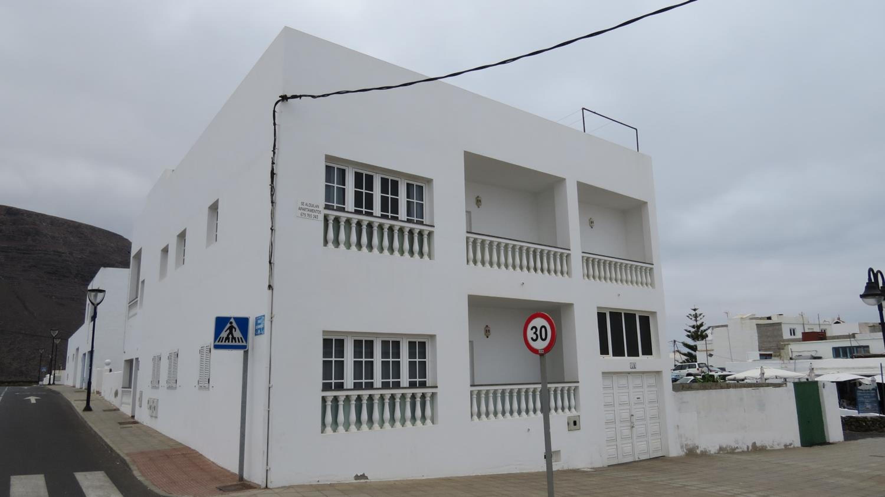 Apartamentos Orzola view 3