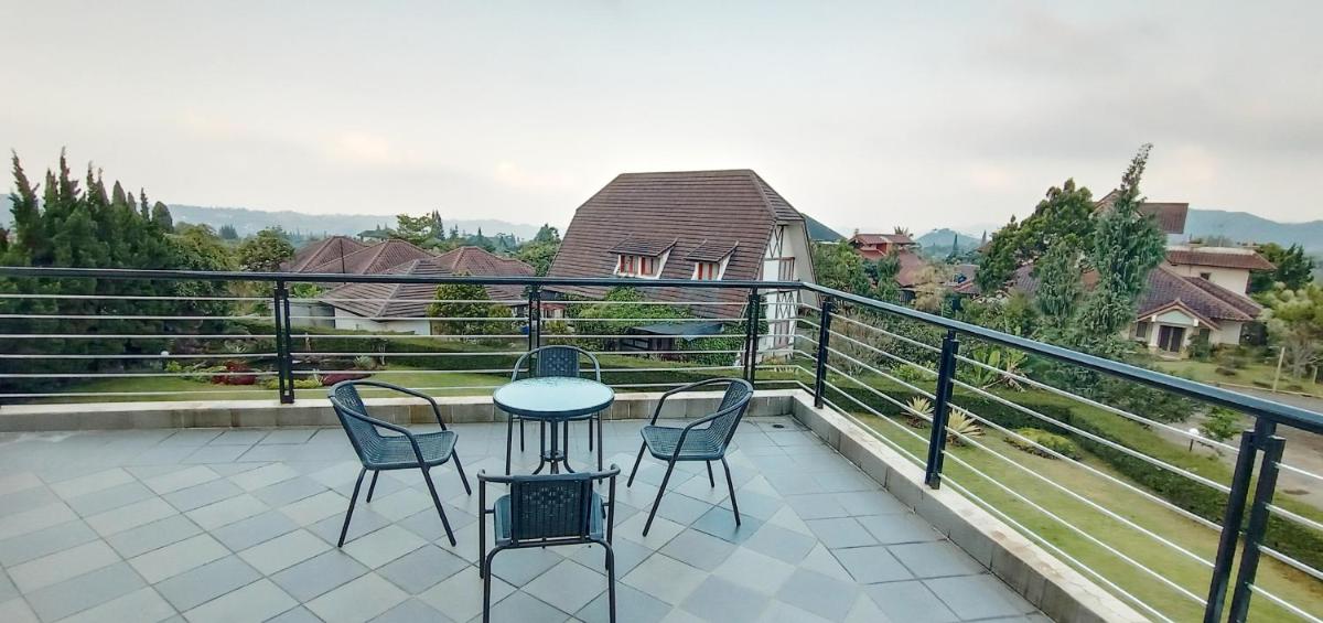 Villa Sophia Cimacan Puncak