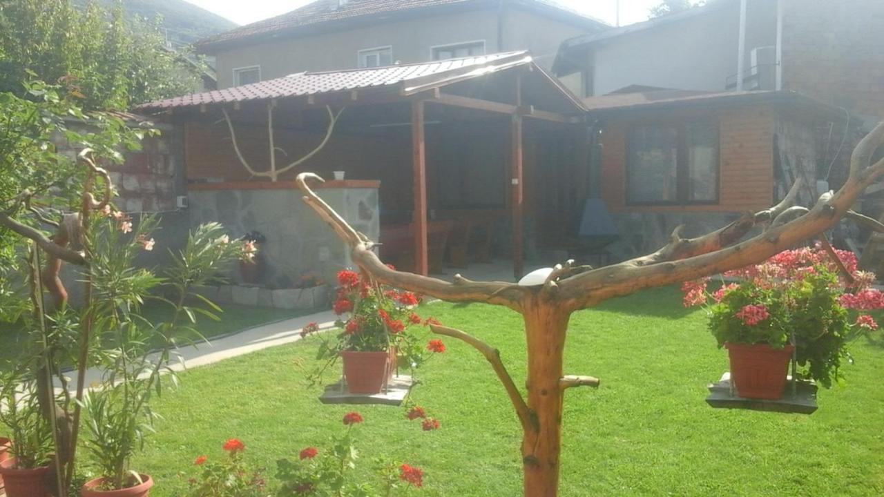 Holiday guest house KEMO