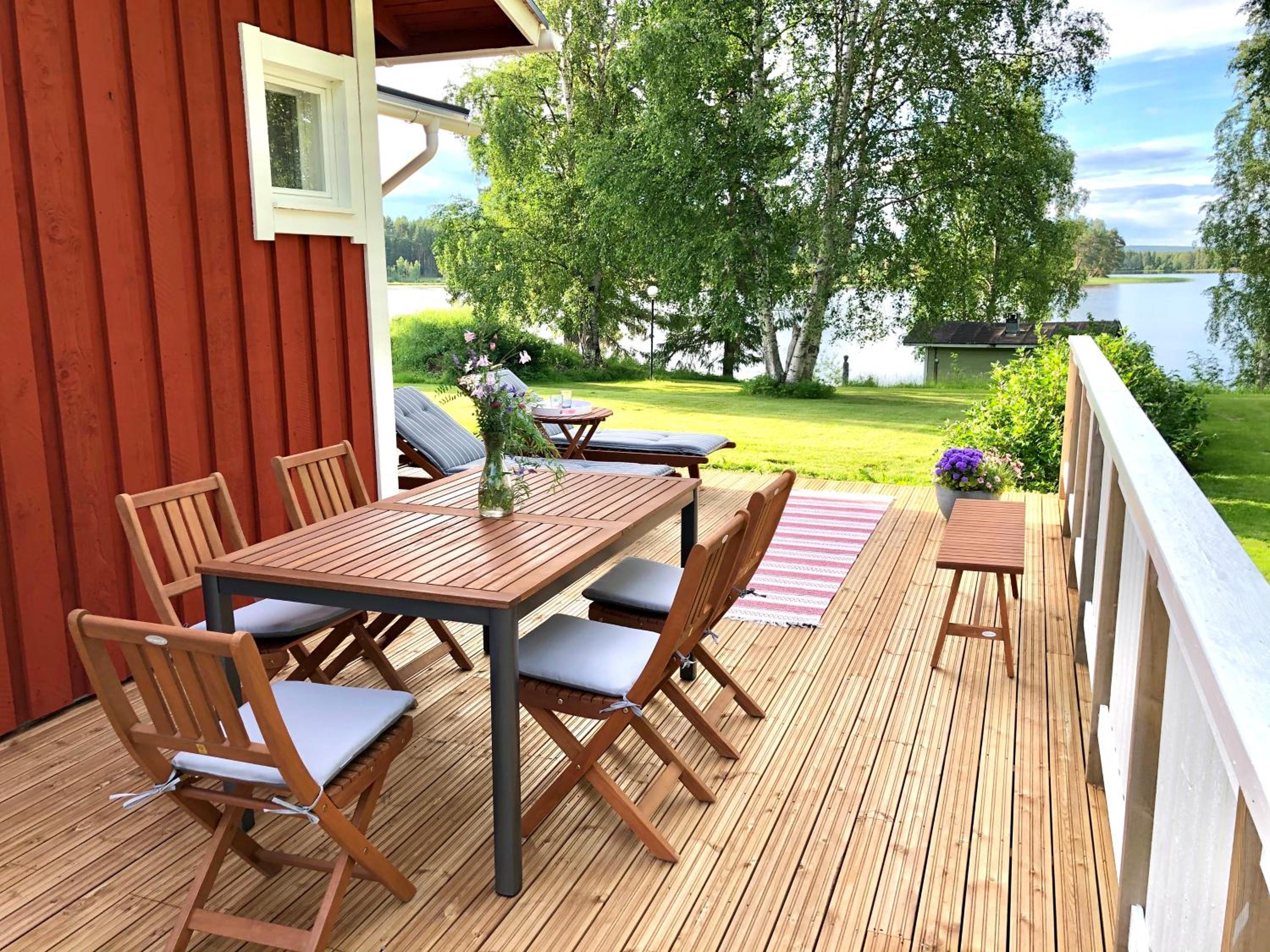 Lake Sieri House view 3
