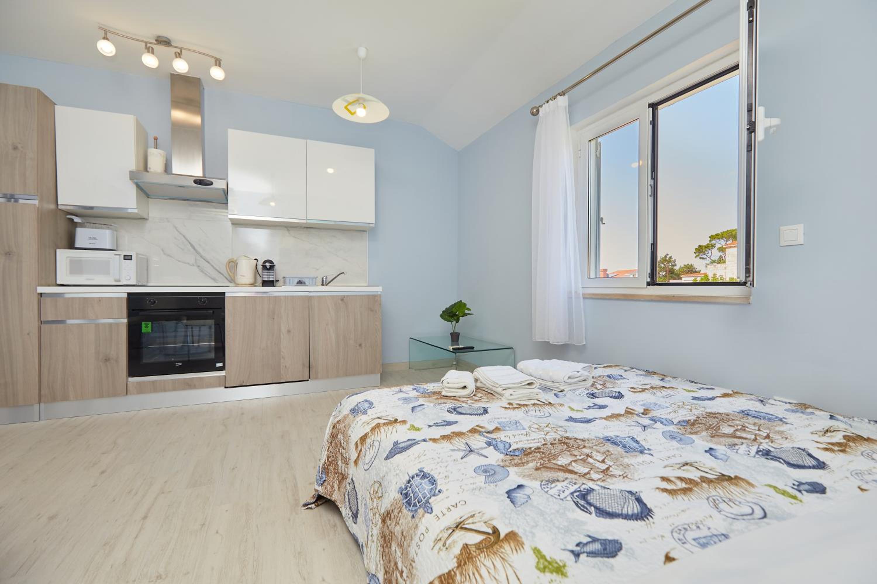 Apartments Kolorina