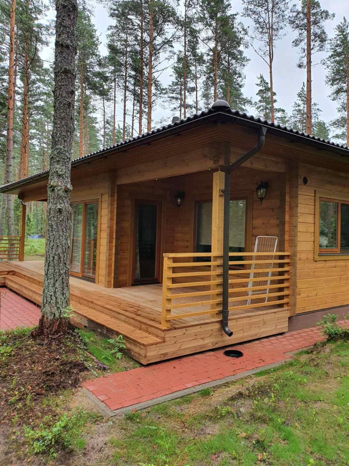 Donar cottage