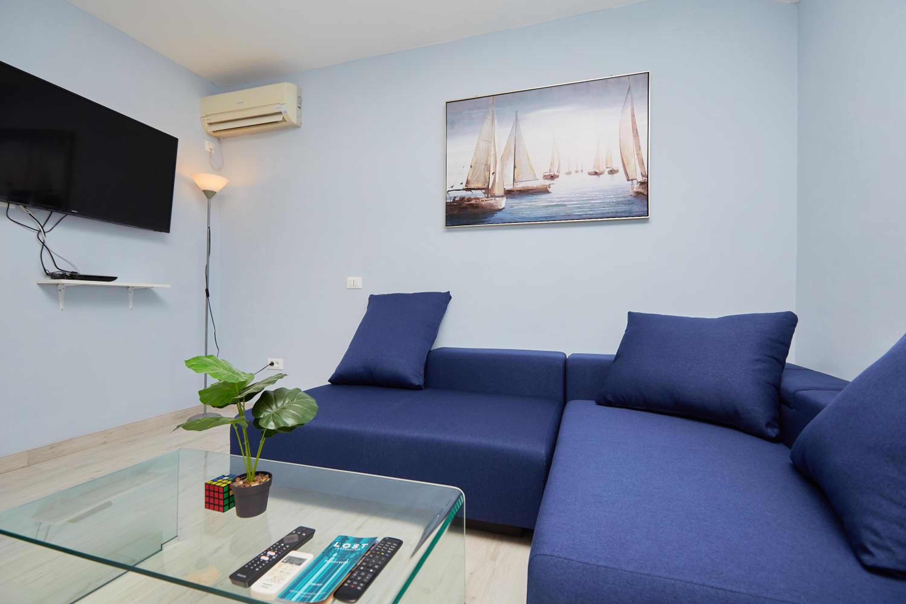 Apartments Kolorina