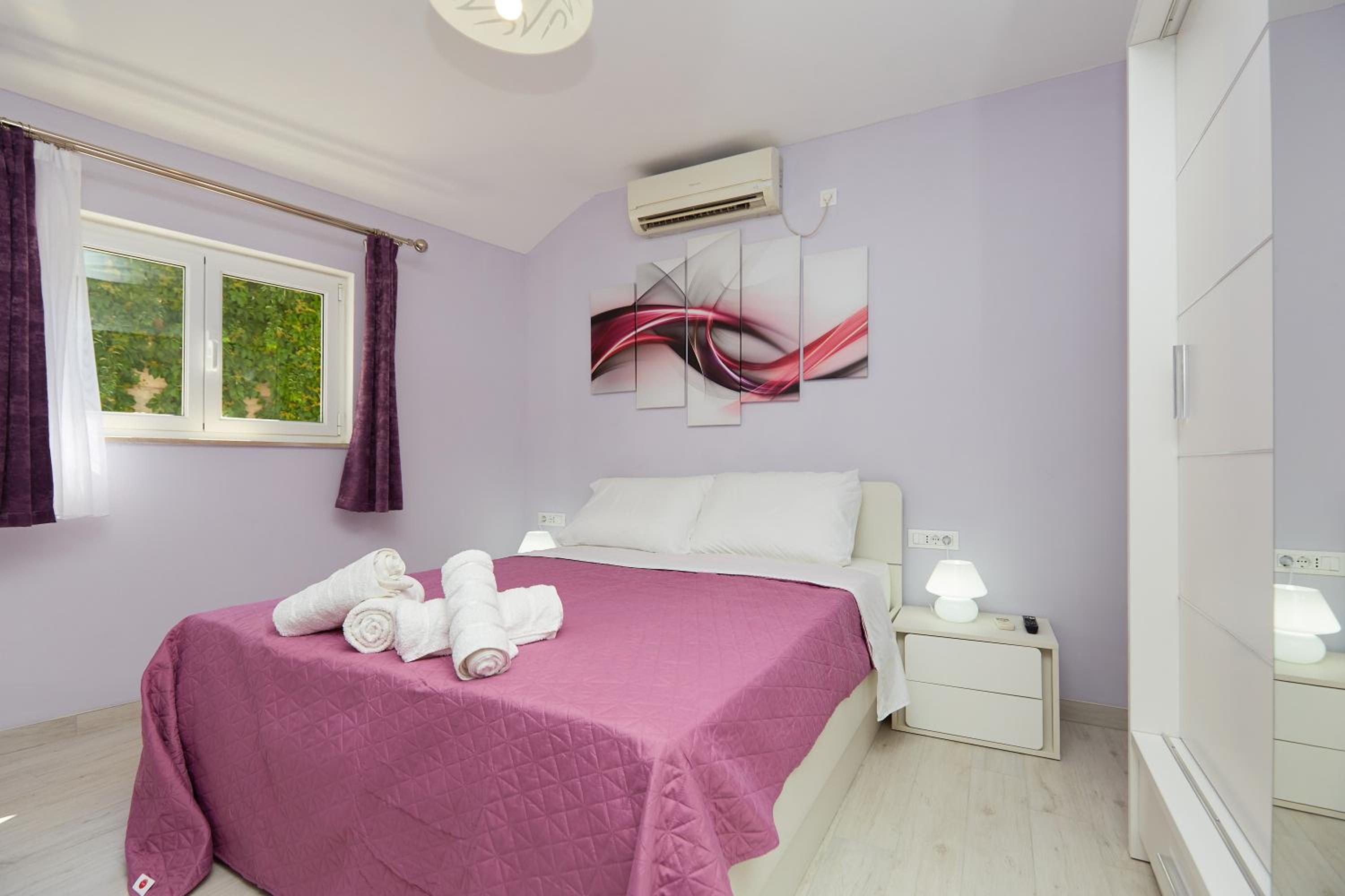 Apartments Kolorina