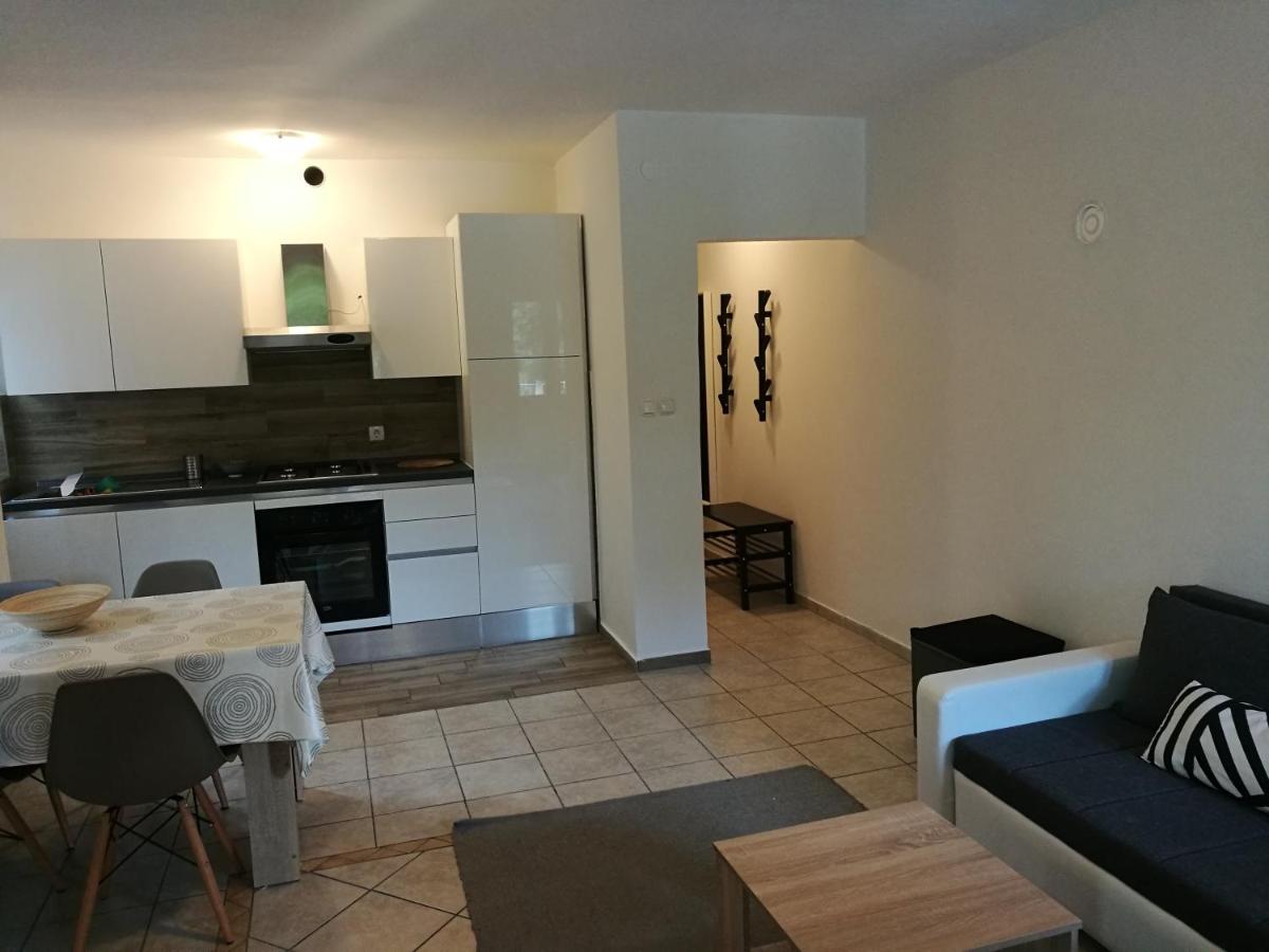 Apartmani Punta Pakoštane view 5
