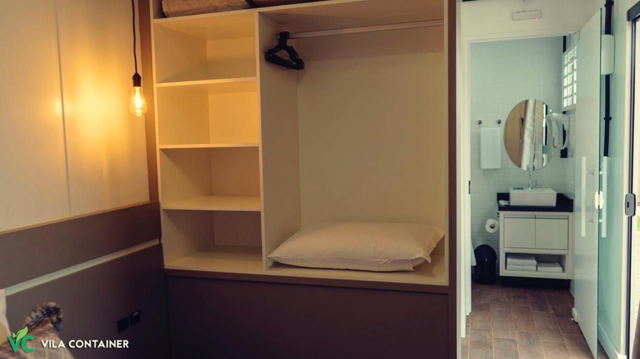 Vila Container