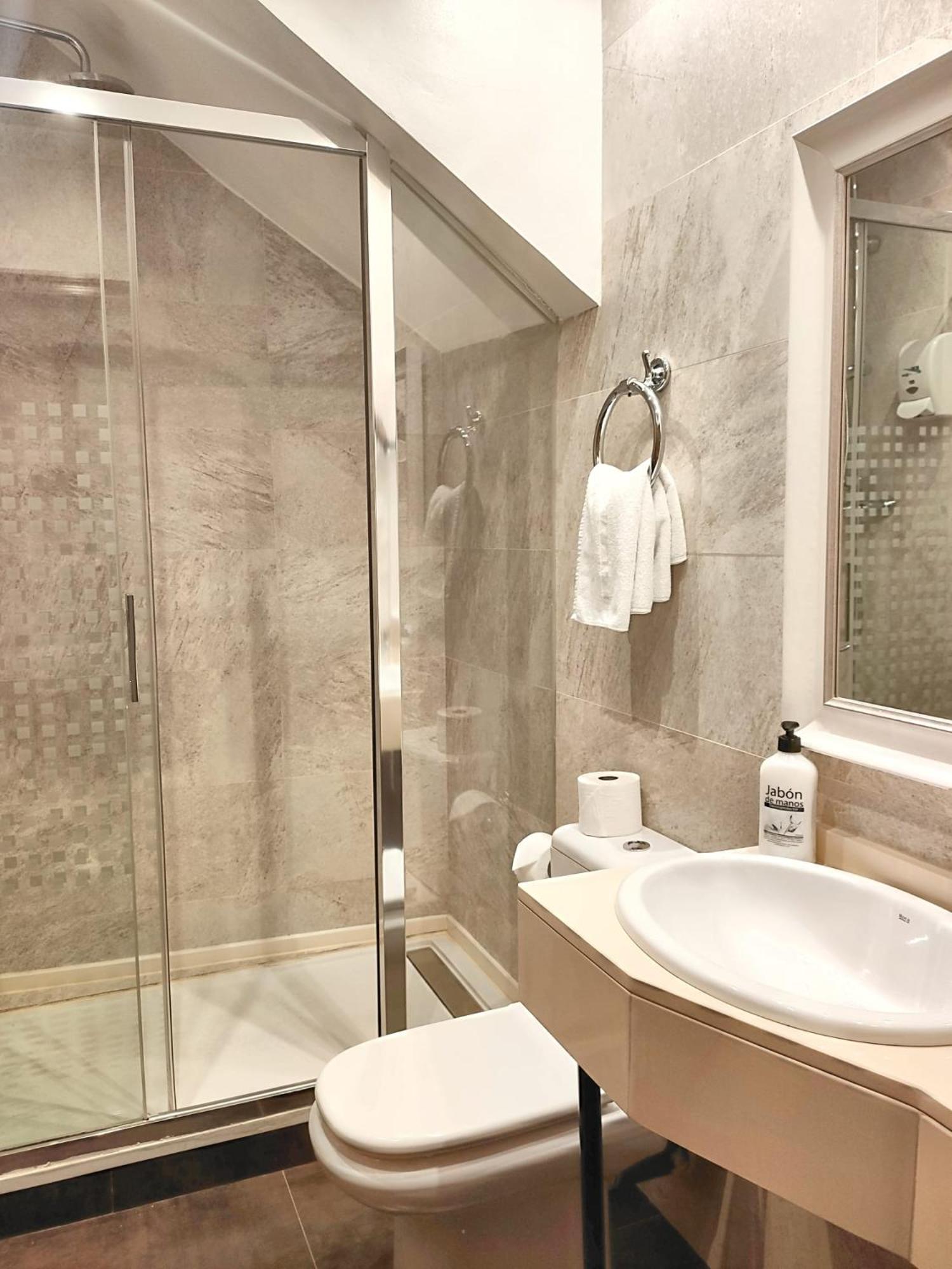 Hostal Orleans