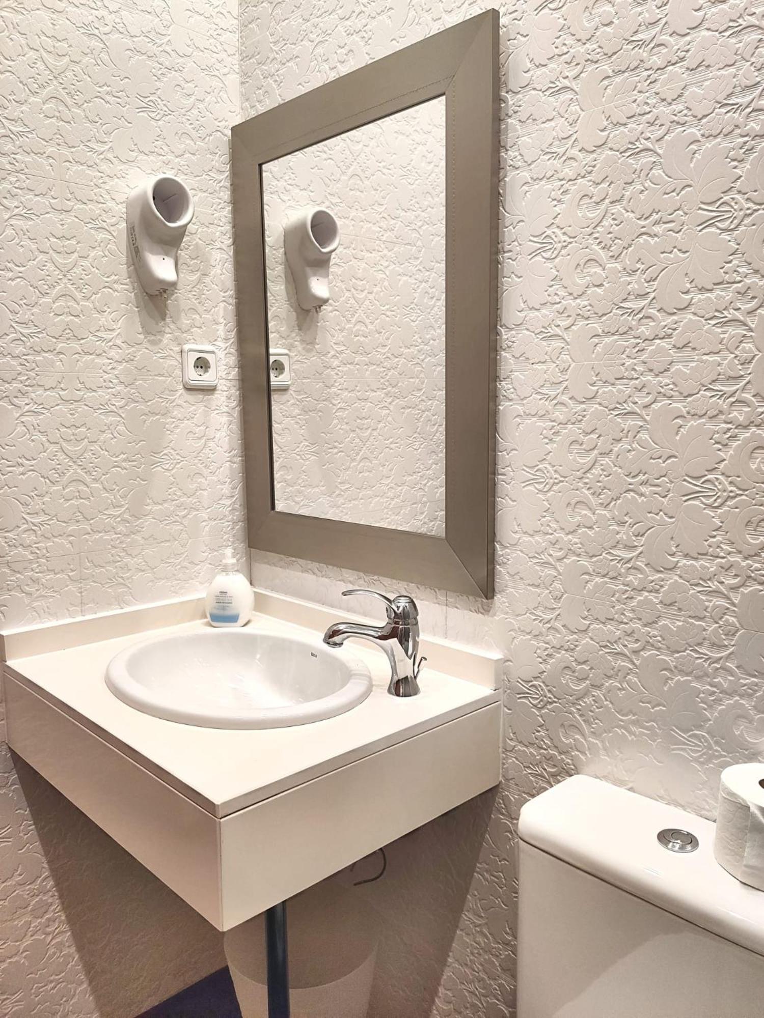 Hostal Orleans