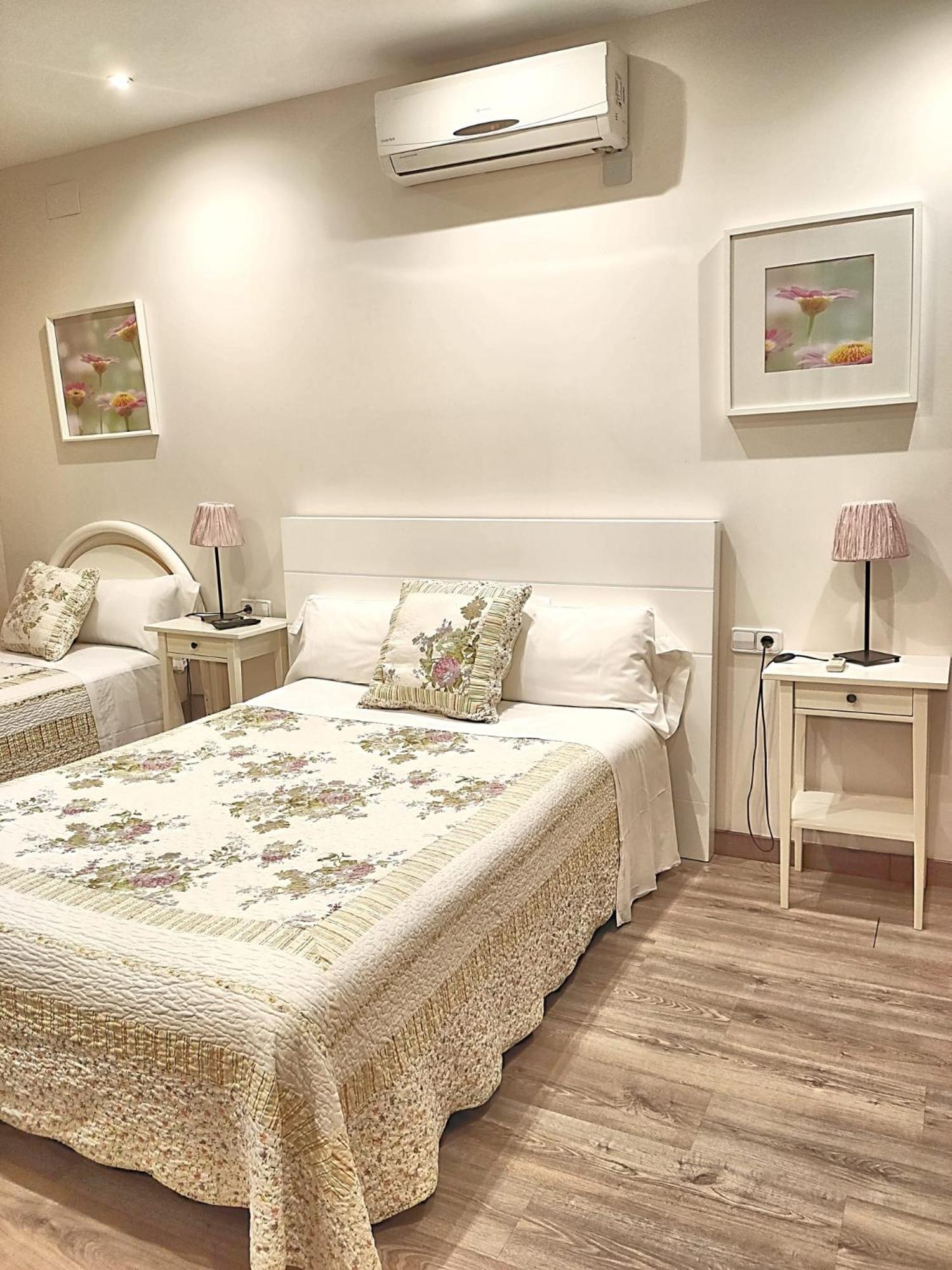 Hostal Orleans