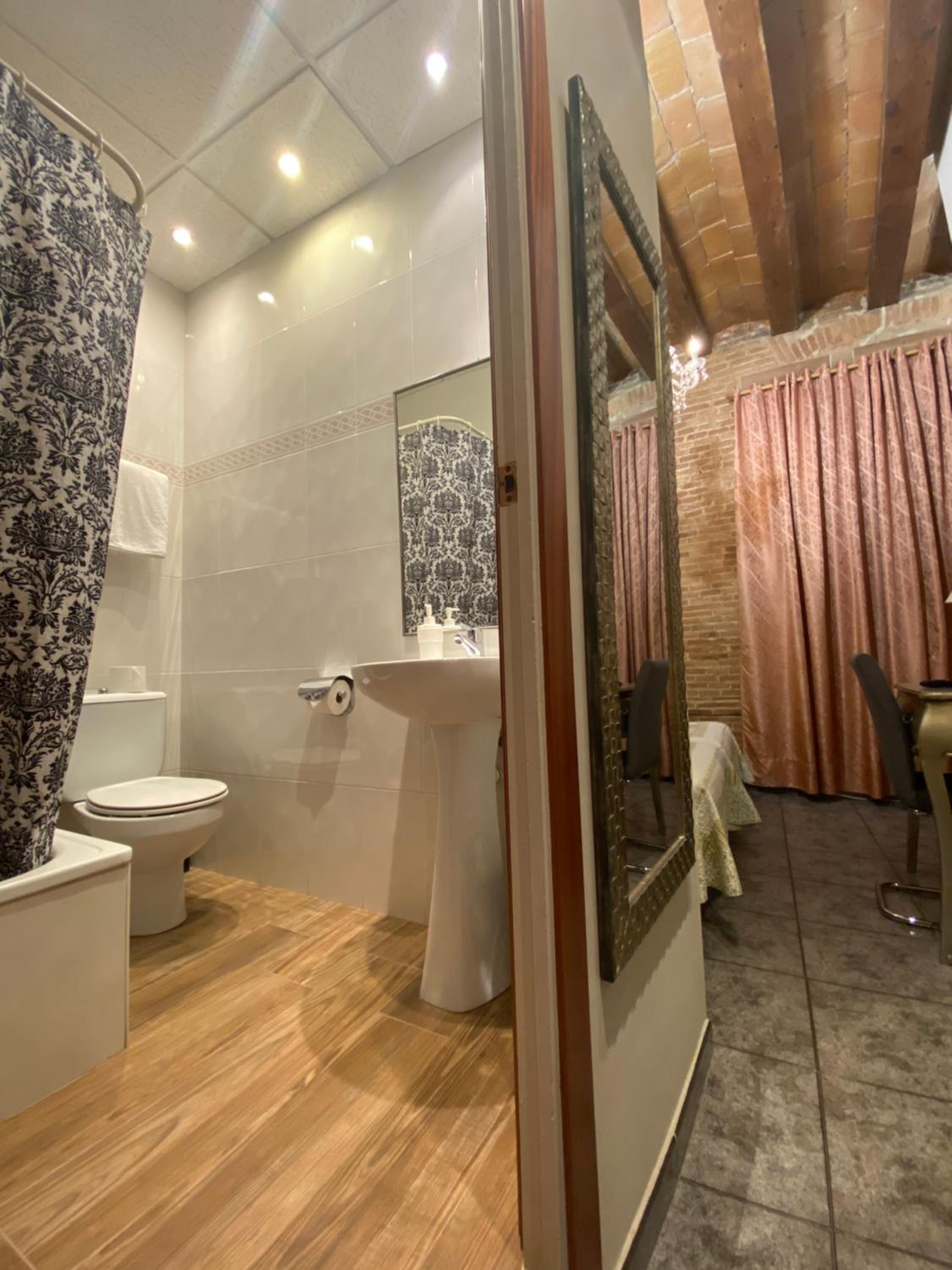 Hostal Orleans
