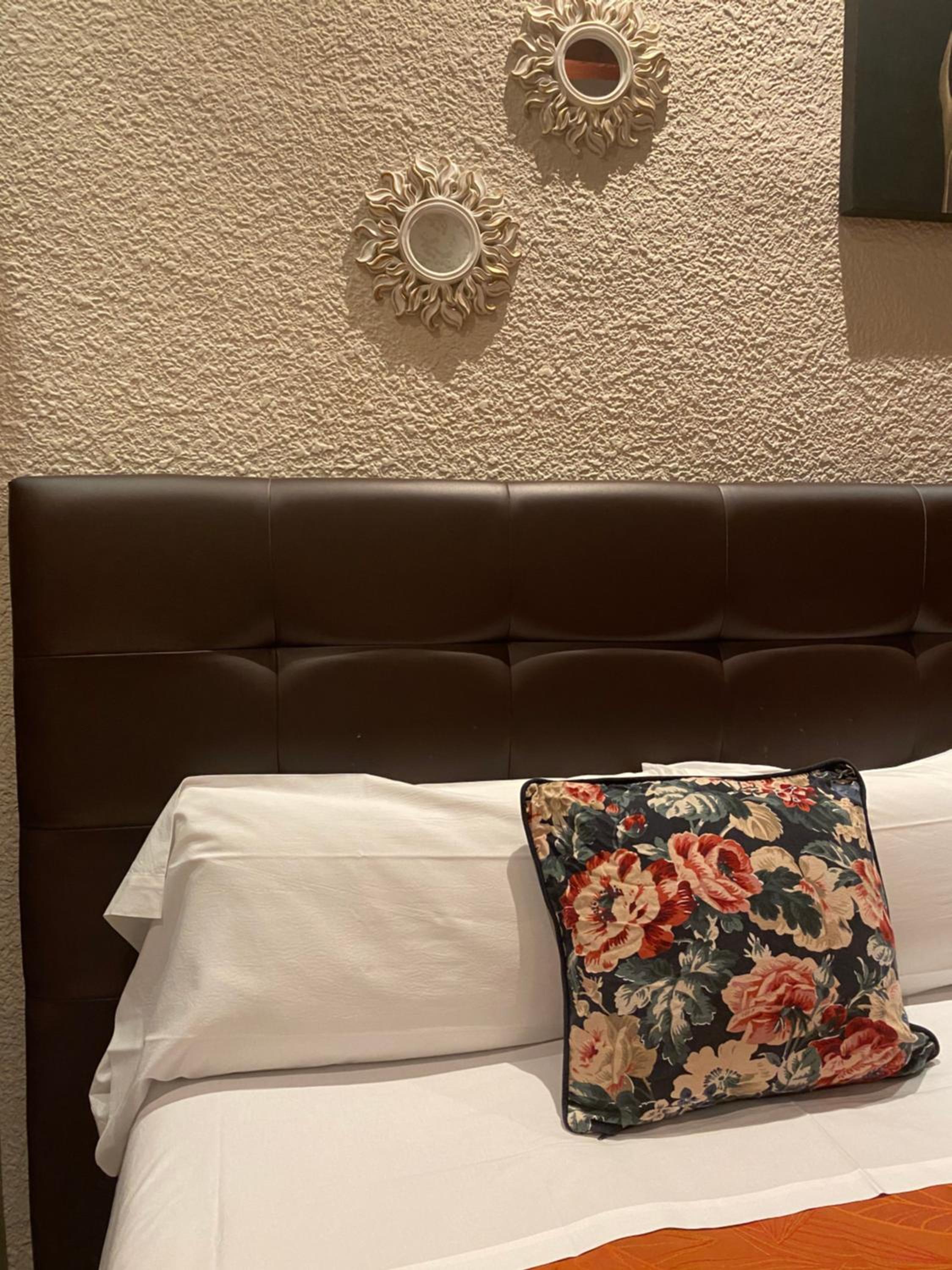 Hostal Orleans