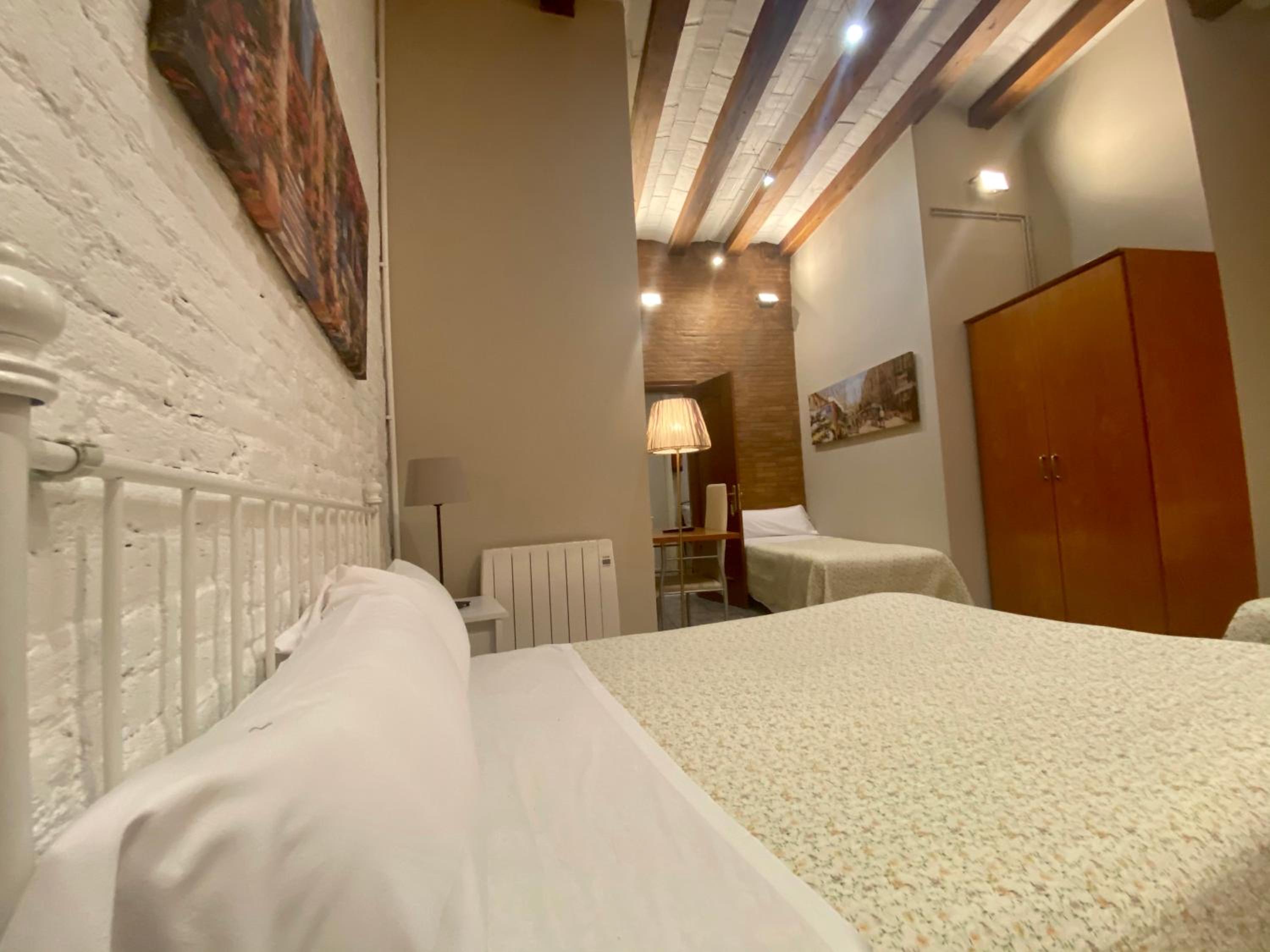 Hostal Orleans