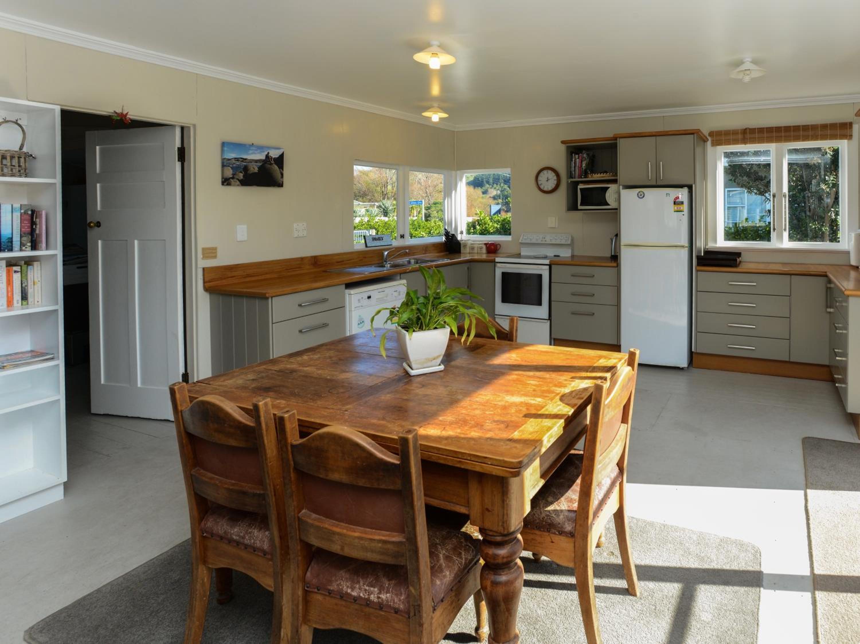 Harper Haven - Waimarama Holiday Home