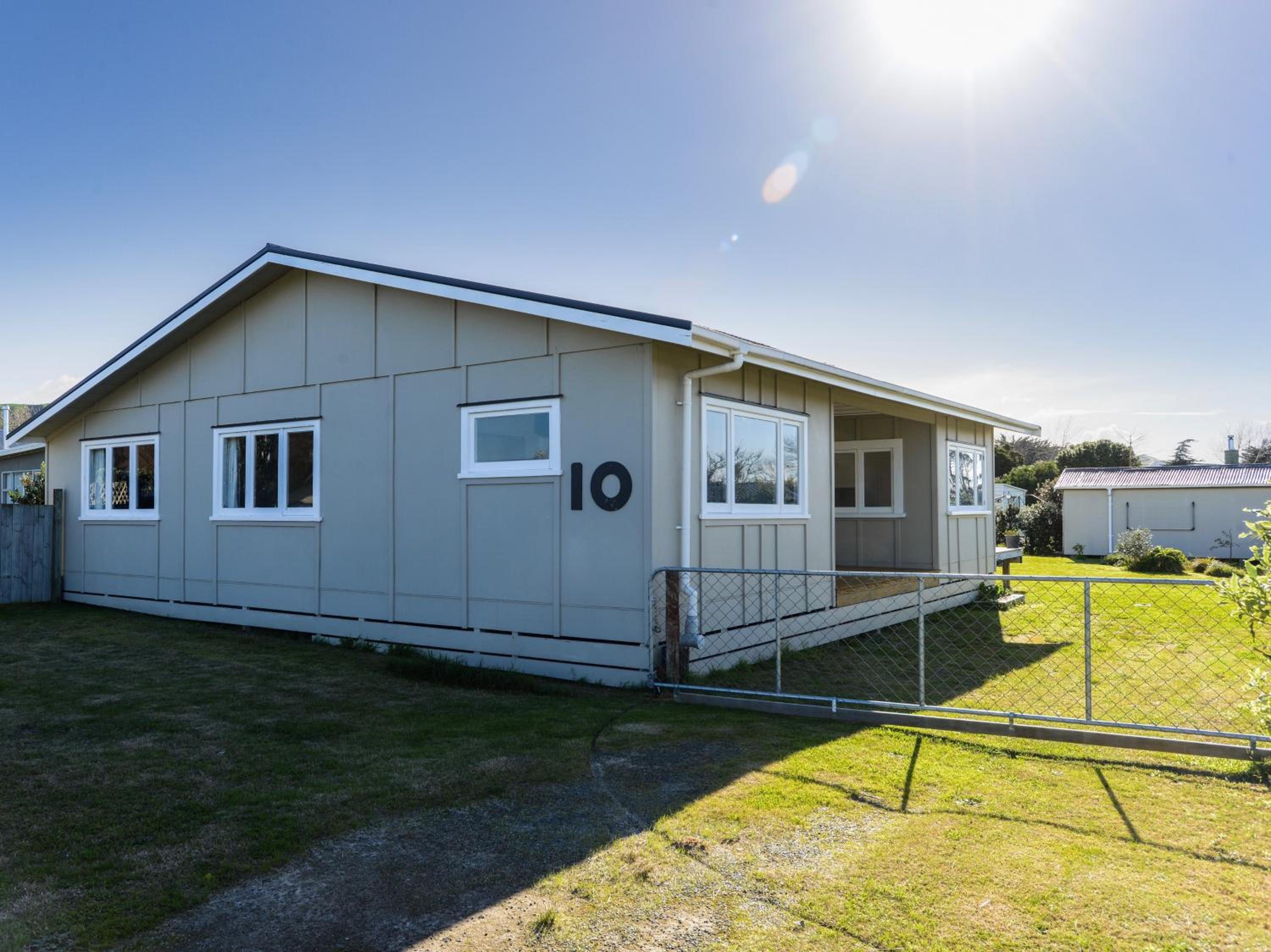 Harper Haven - Waimarama Holiday Home