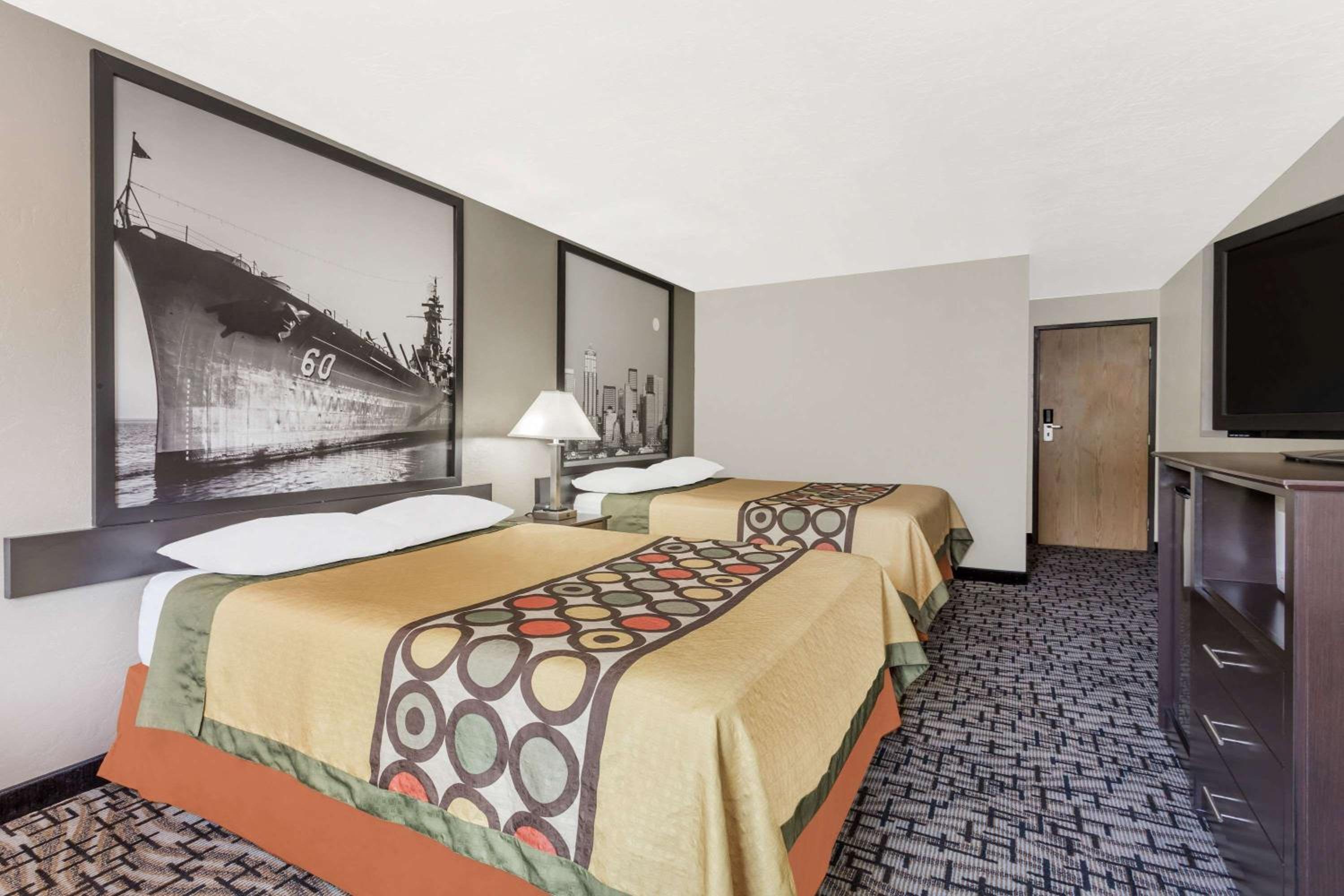 Super 8 by Wyndham Bremerton view 4