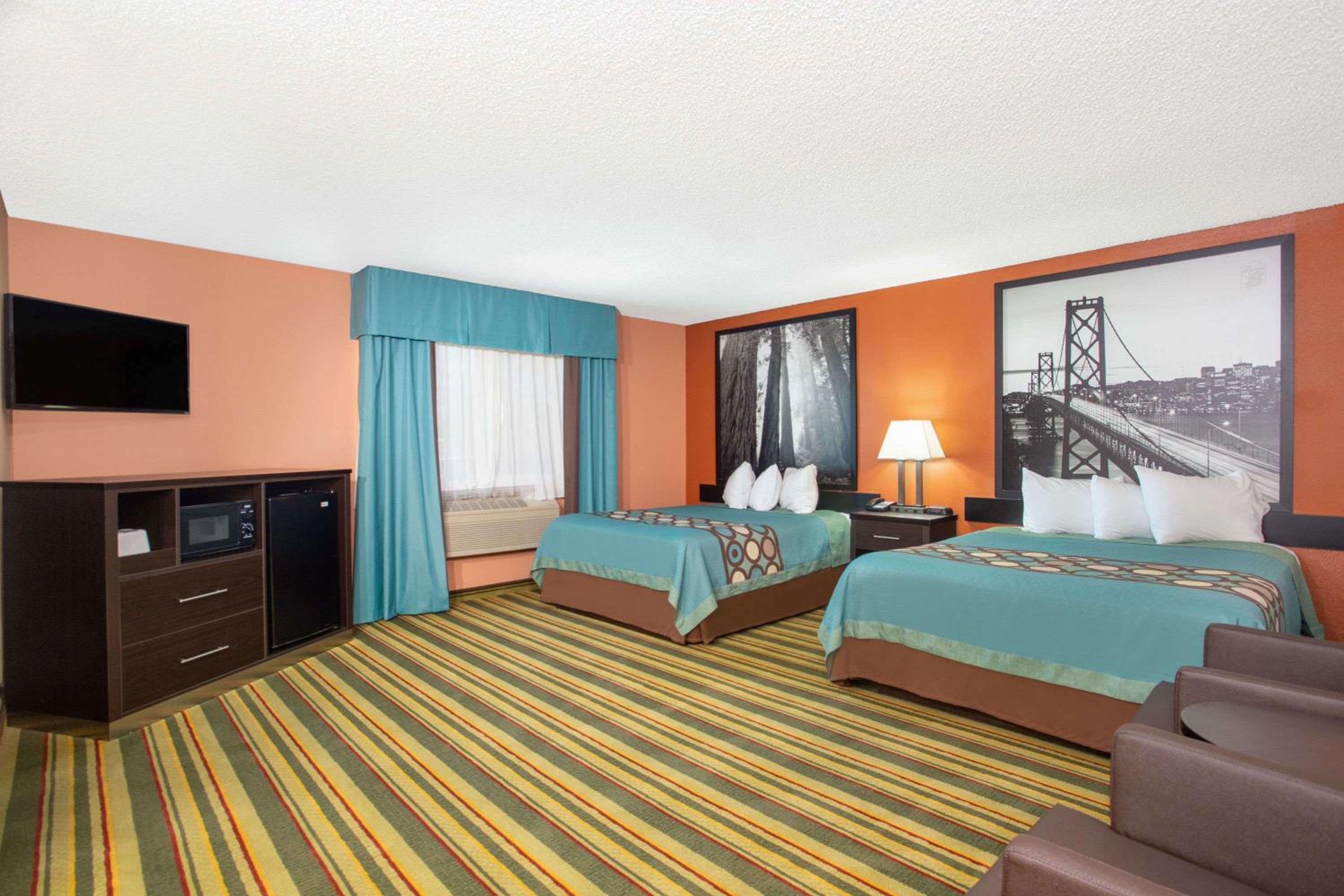 Chico Vacations - Super 8 by Wyndham Chico - Property Image 21