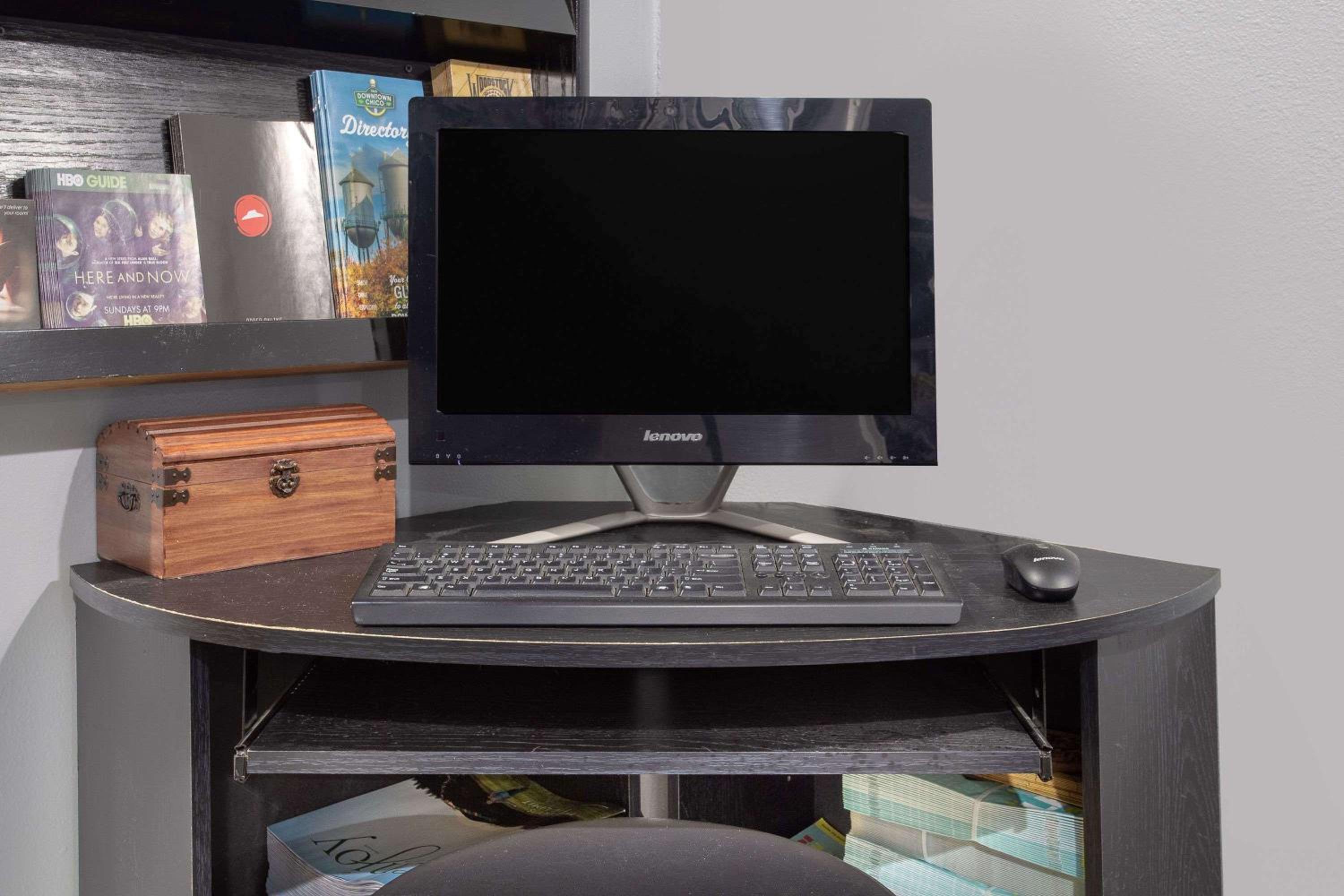 Chico Vacations - Super 8 by Wyndham Chico - Property Image 15