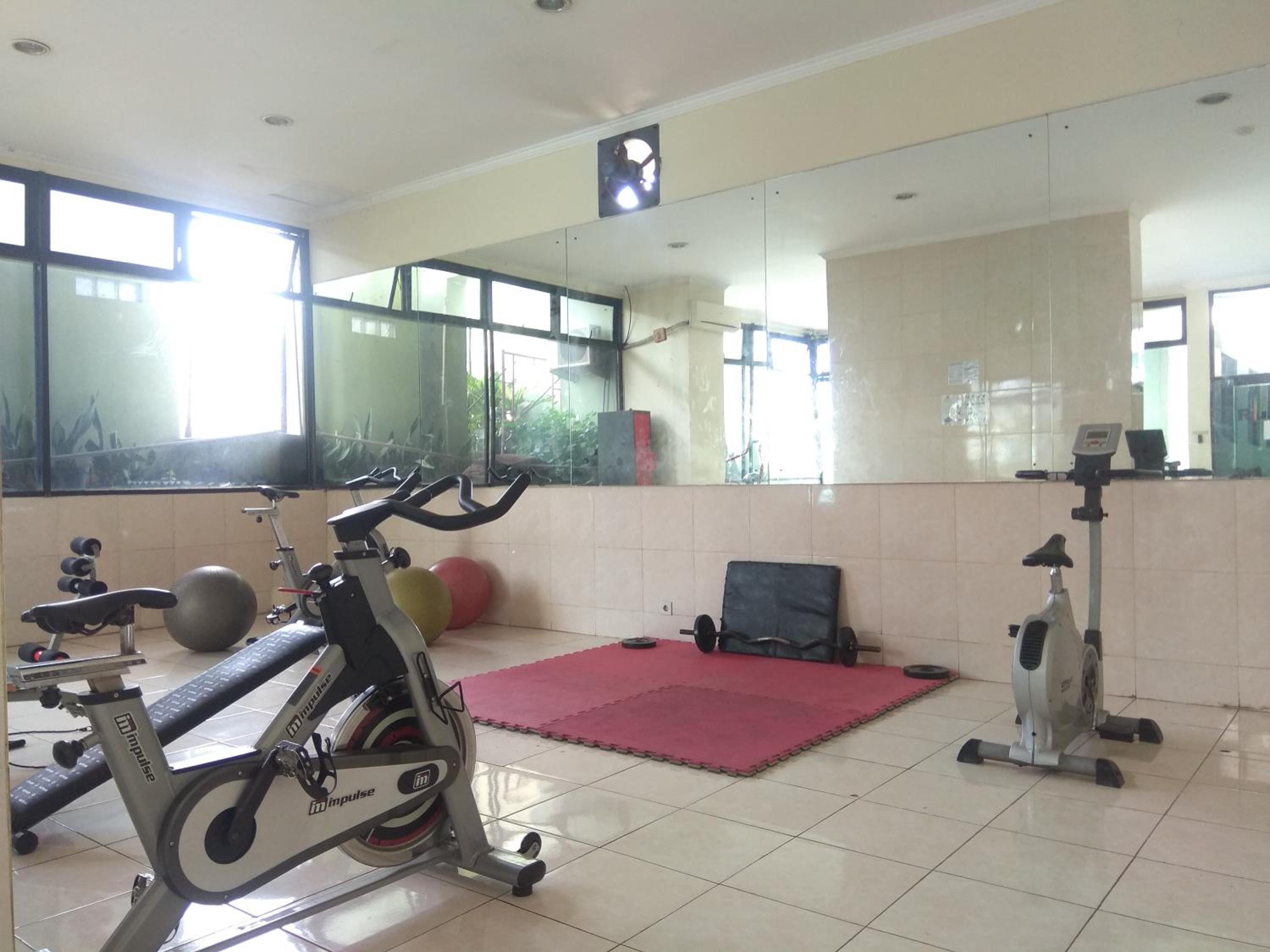 New Furnished 1BR Rajawali Apartment By Travelio view 5