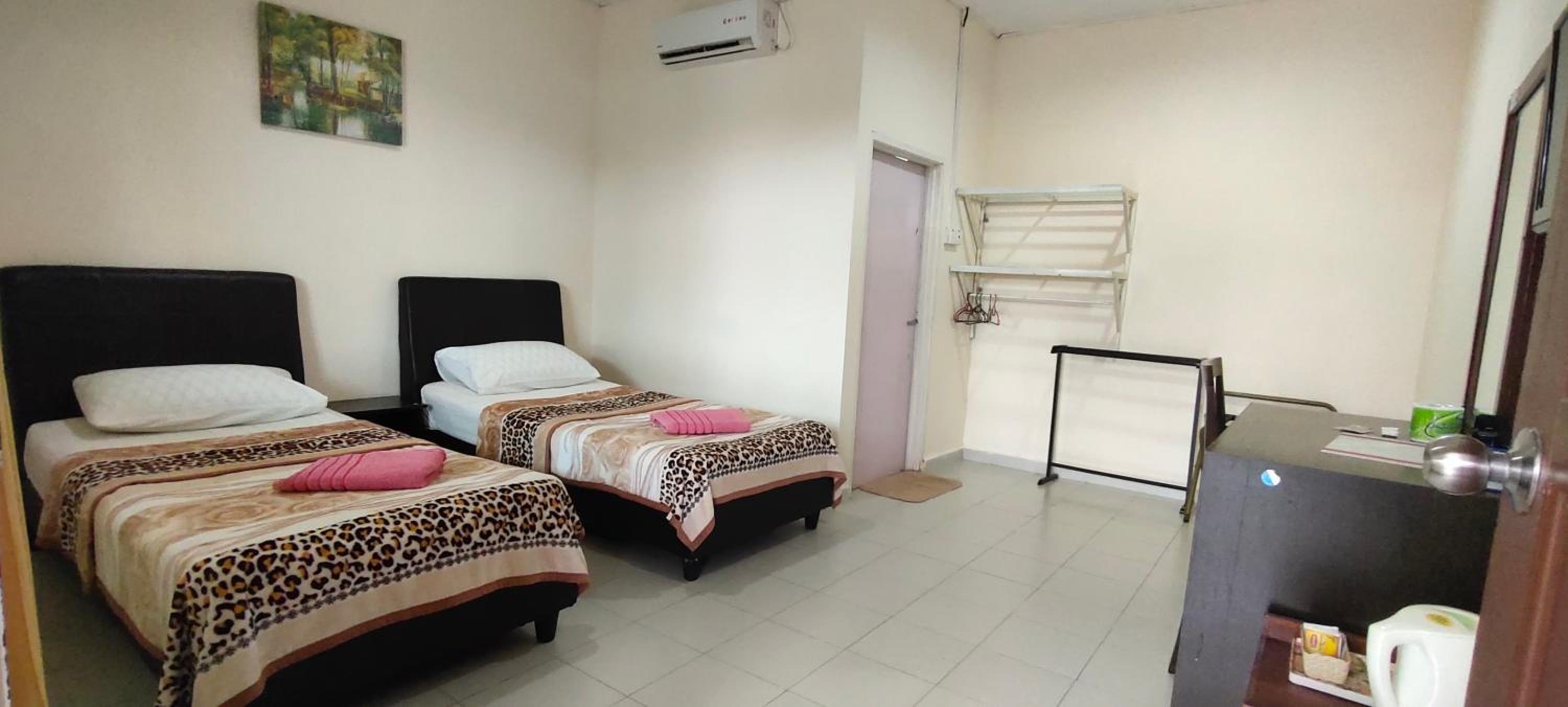 Huda Inn