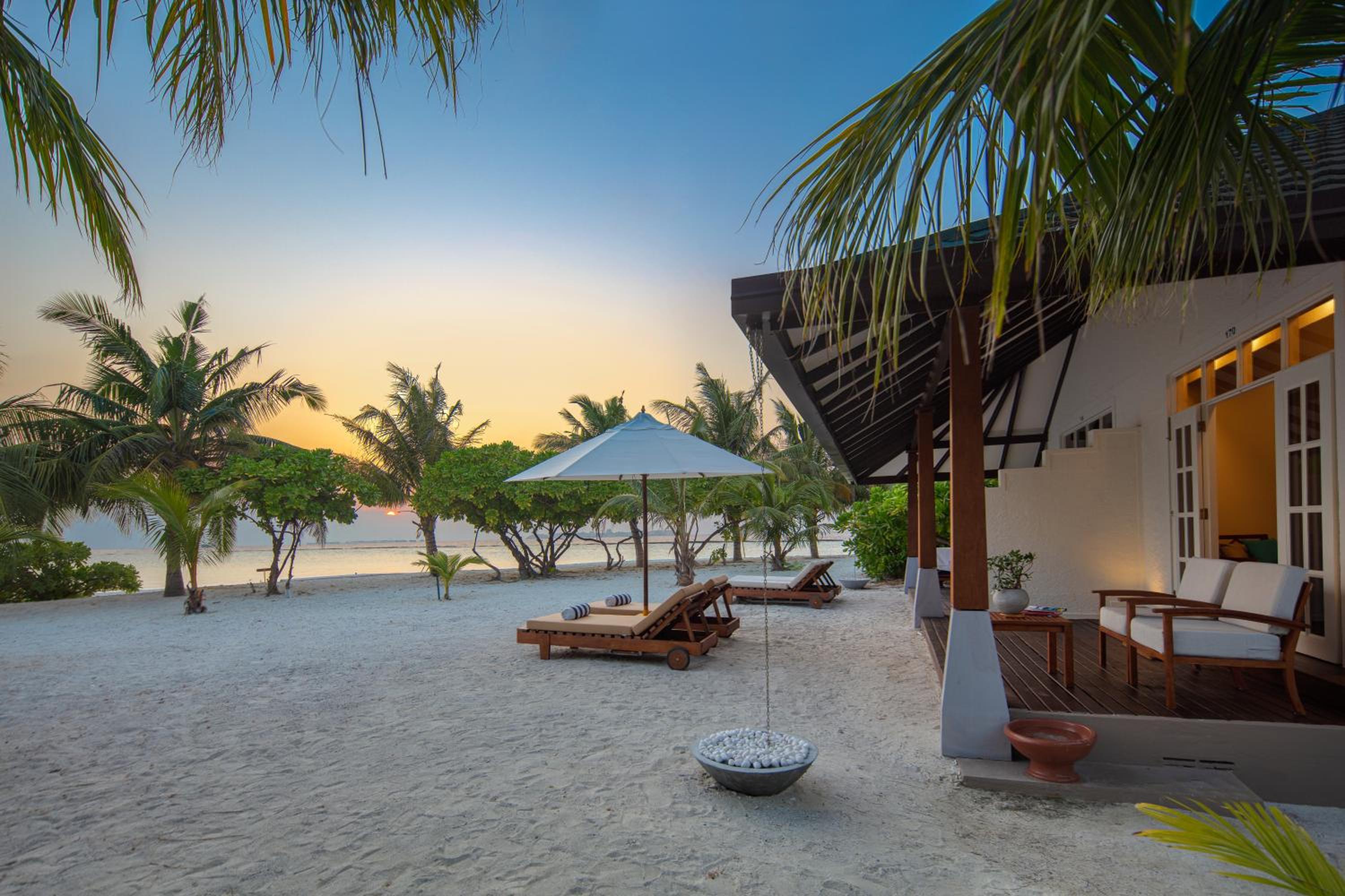 Adaaran Select Meedhupparu - with Dine around Premium All inclusive - 24 hours