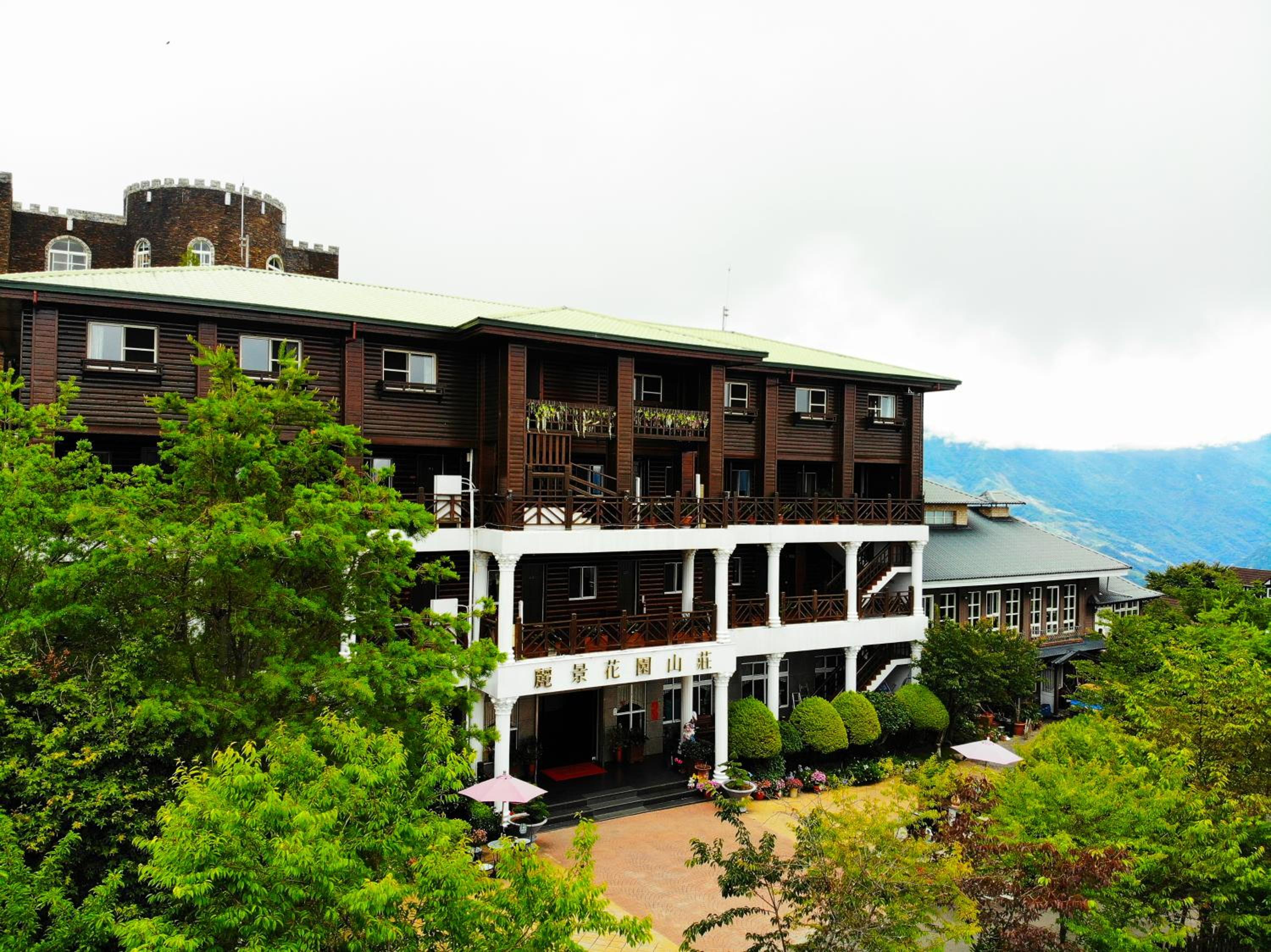 Liching Garden Villa
