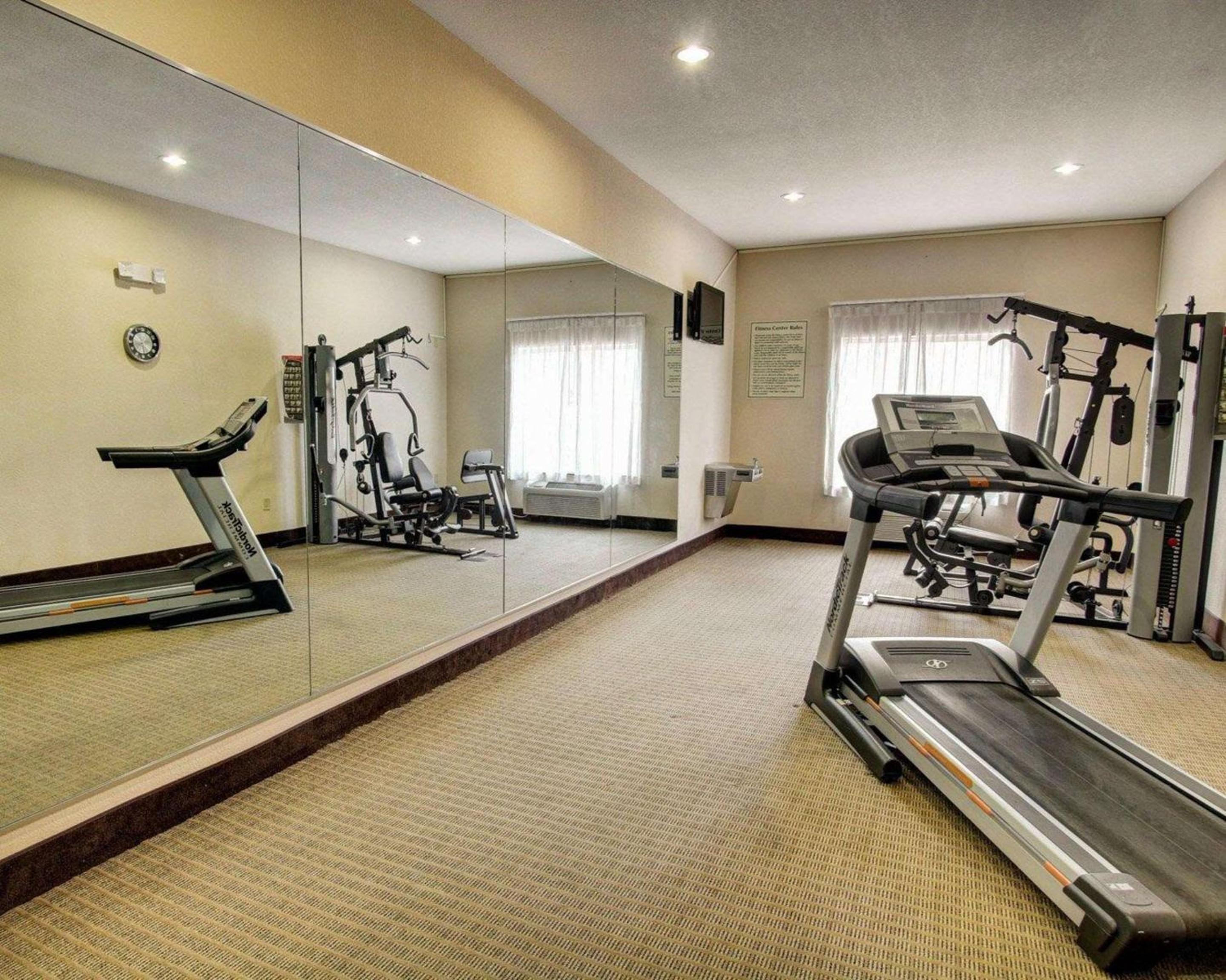Comfort Inn  Suites - Property Image 3
