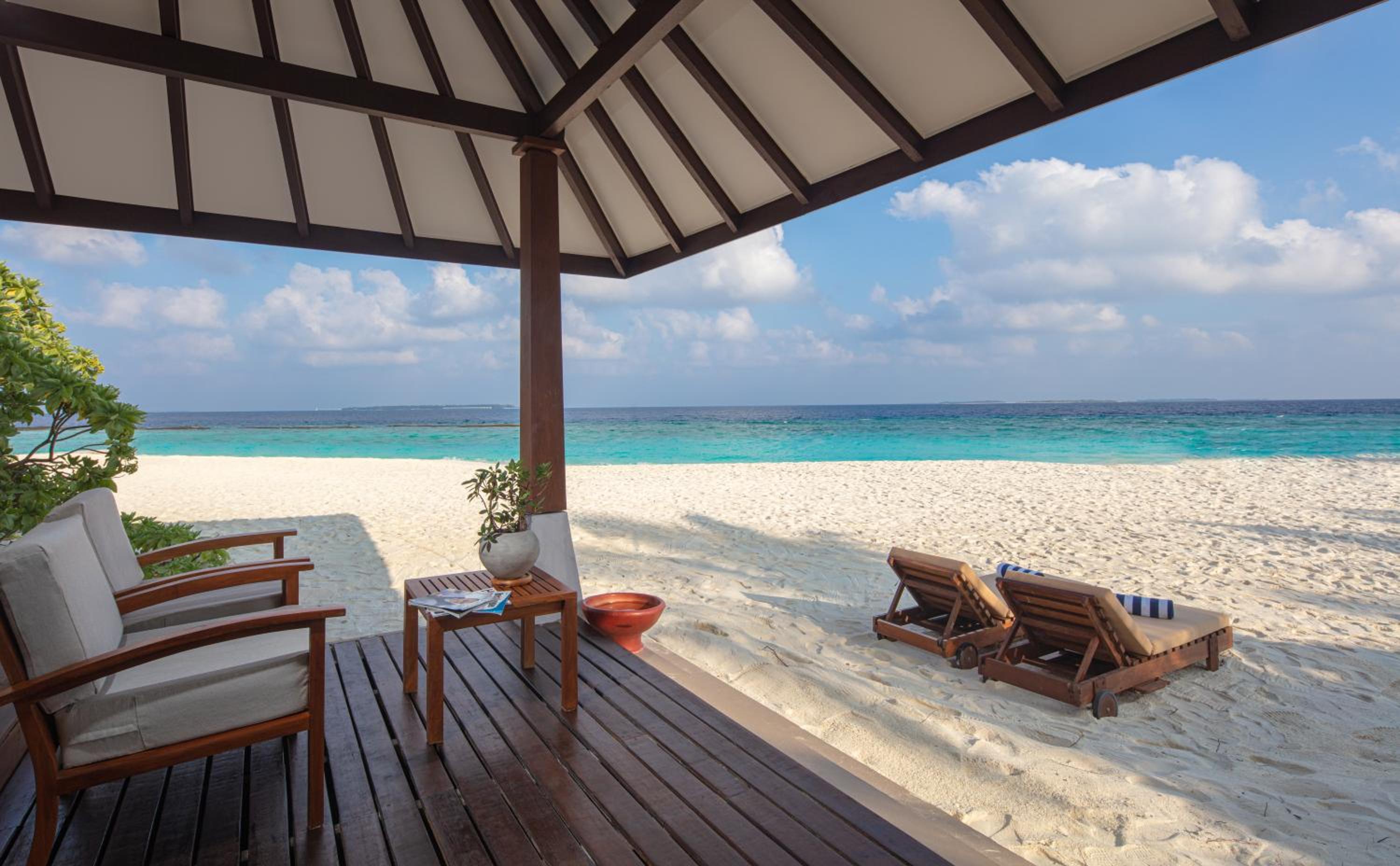 Adaaran Select Meedhupparu - with Dine around Premium All inclusive - 24 hours
