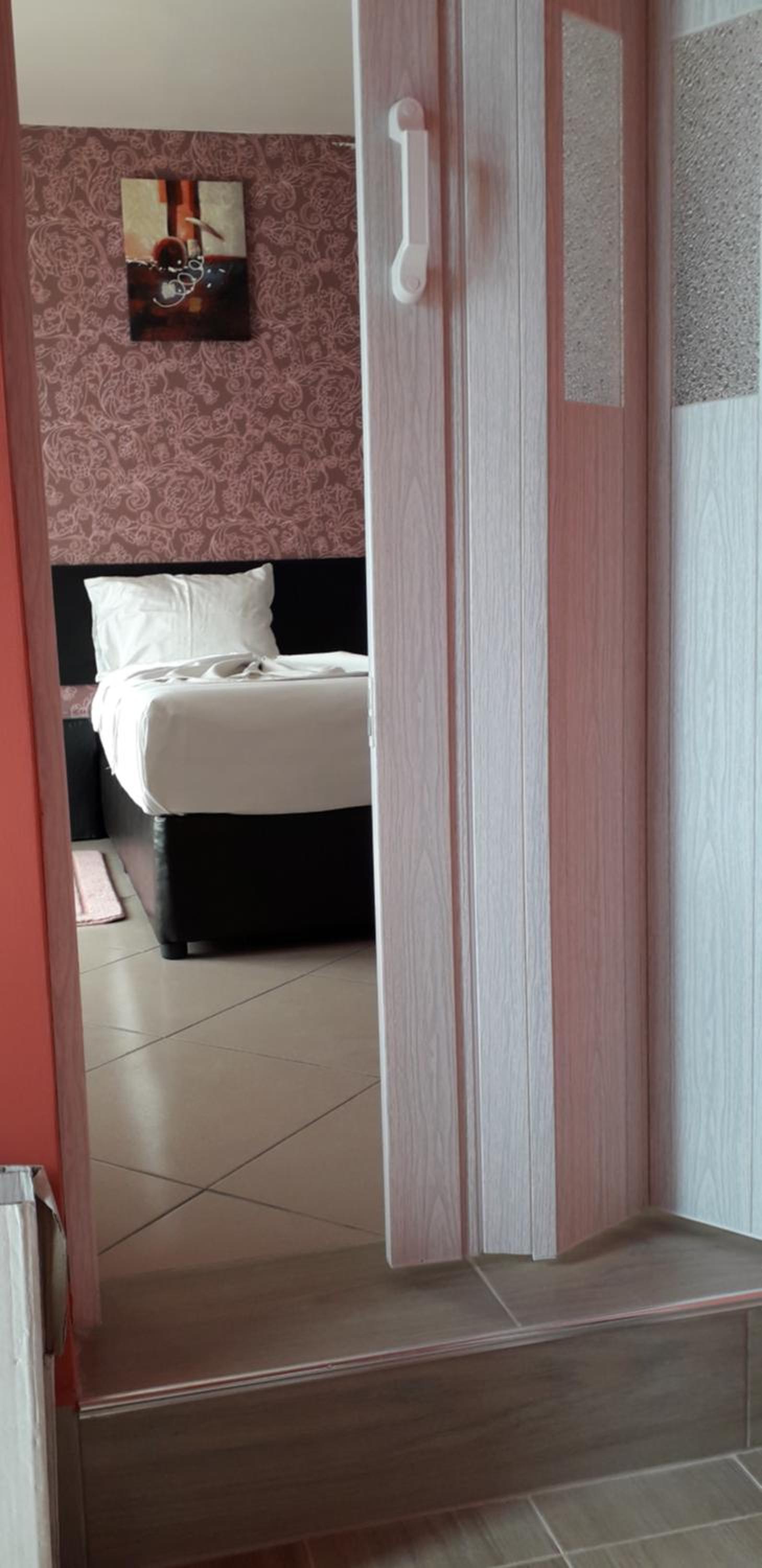 Guest Rooms Tivona