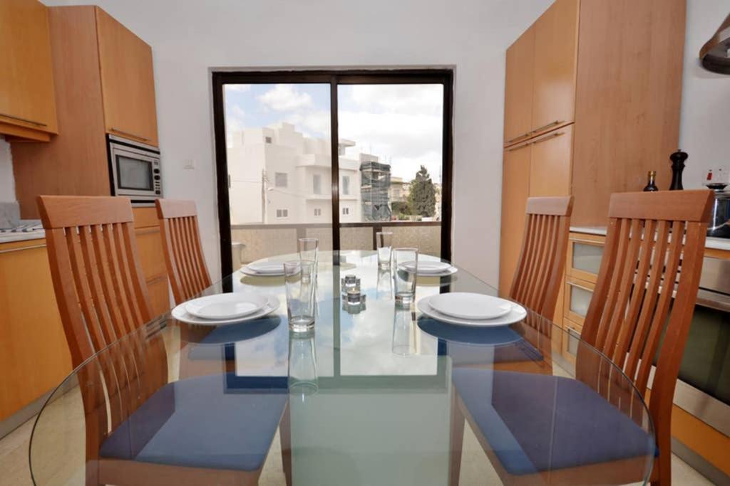 Duplex St Julians Central Penthouse photo 5