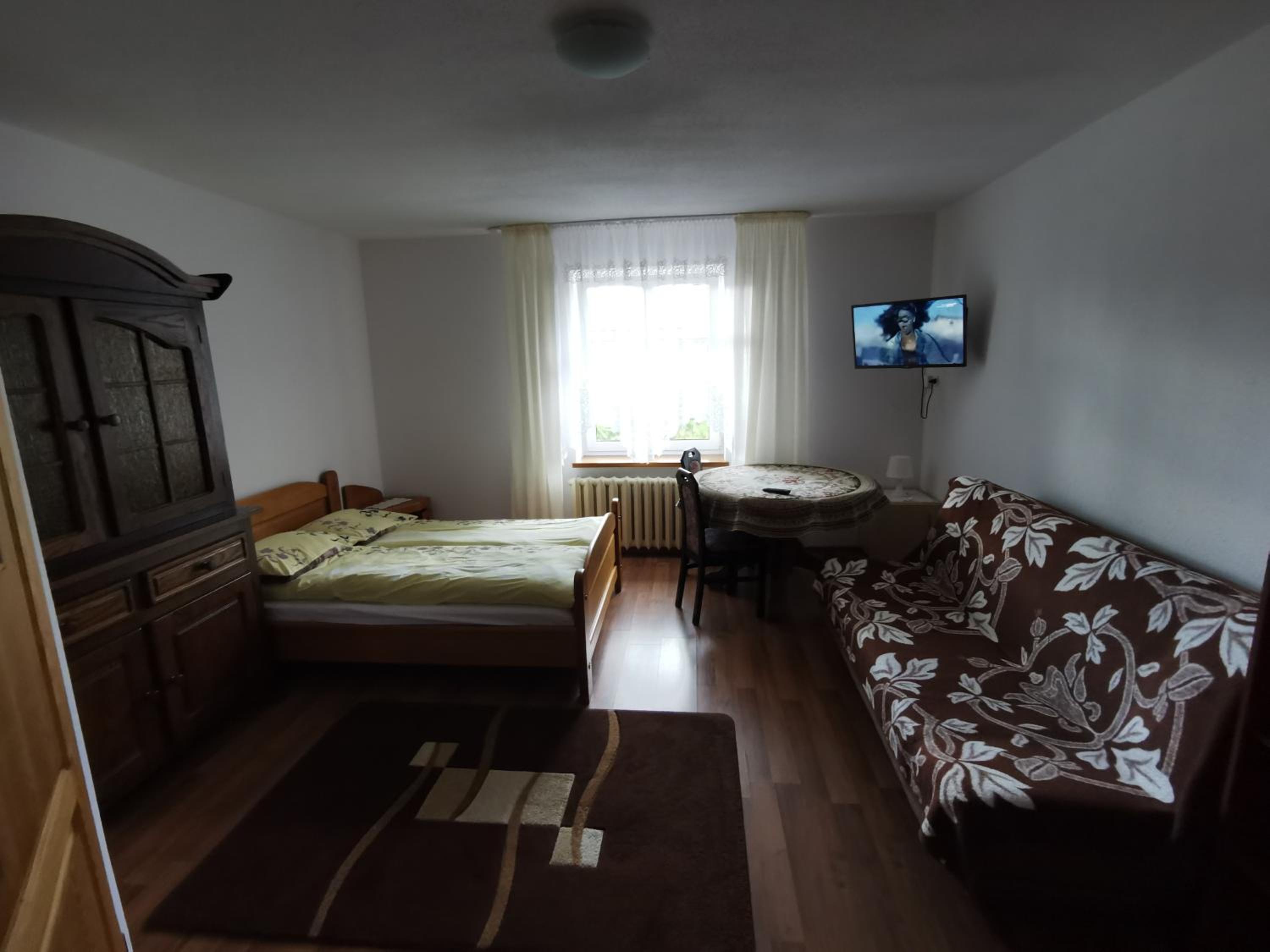 Photo 33