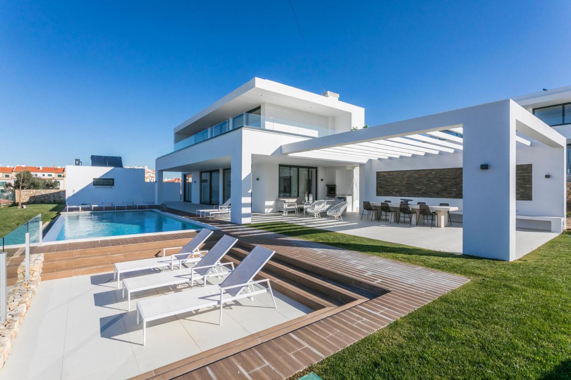 The Villa / Ericeirahills view 2