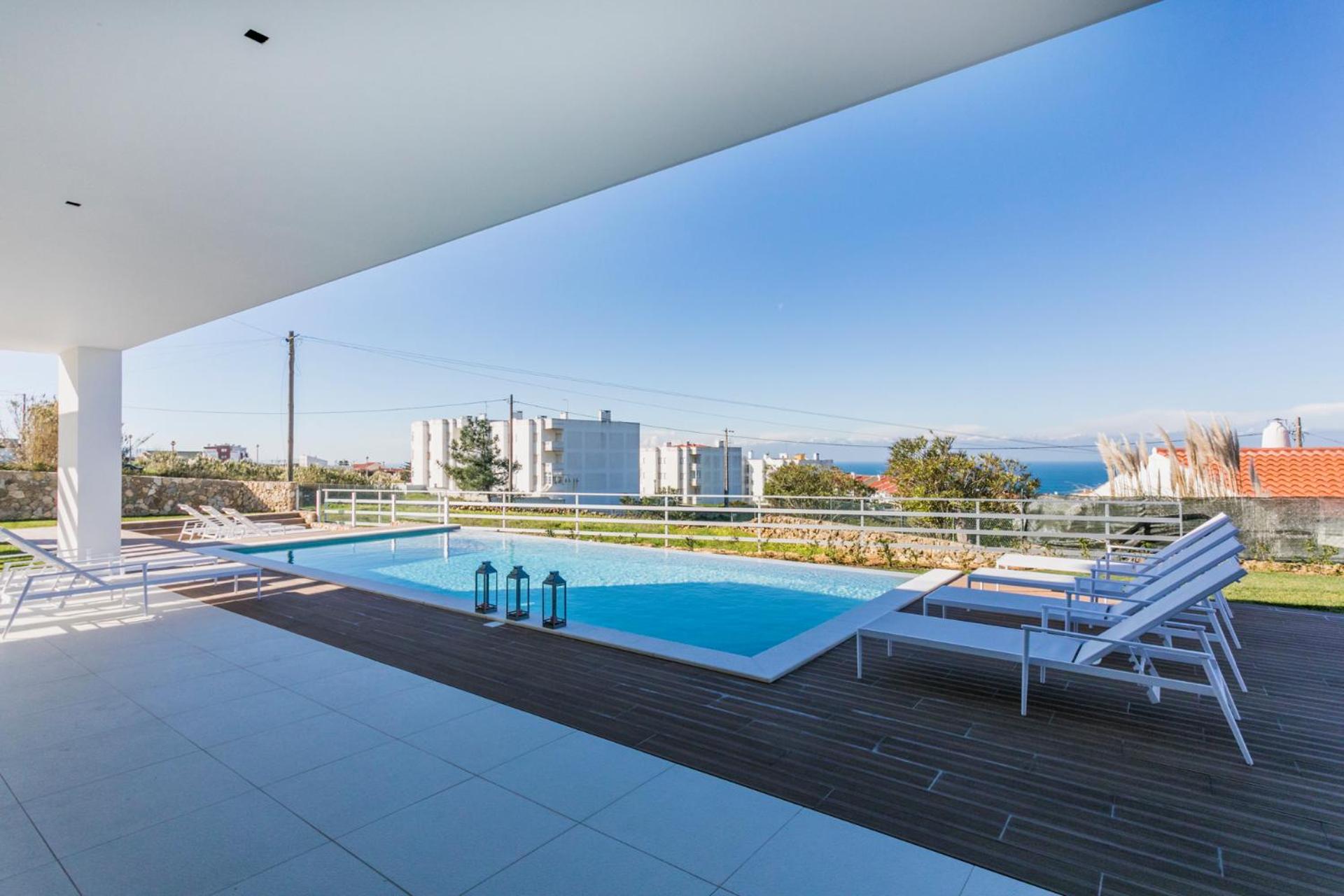 The Villa / Ericeirahills view 4