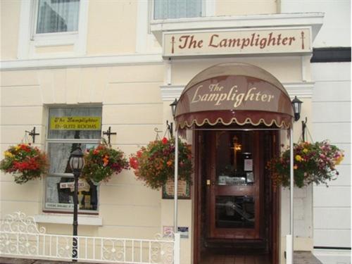 Hotel LAMPLIGHTER GUESTHOUSE - Image 1