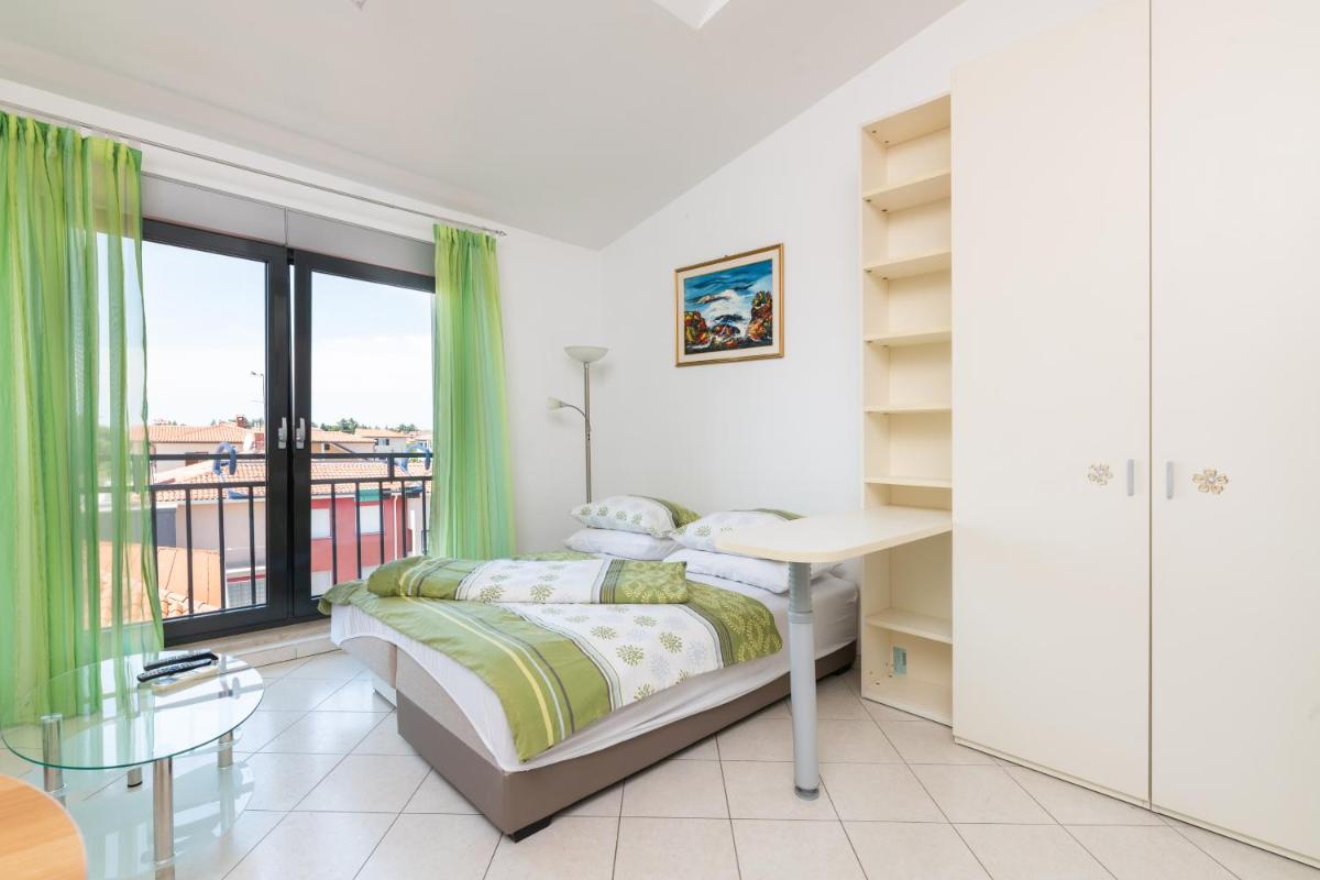 SeaView Studio view 5