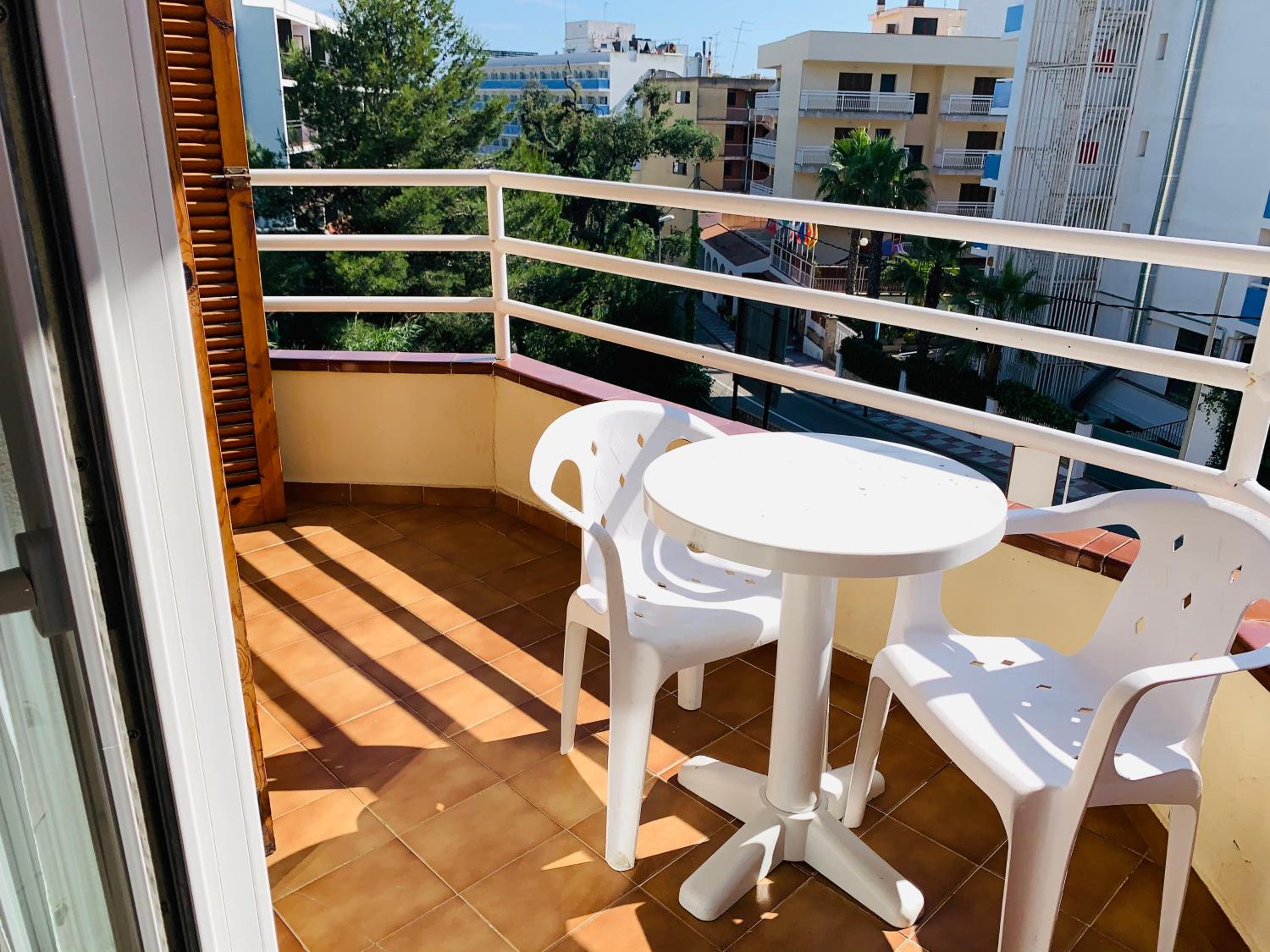 Eva Aparthotel