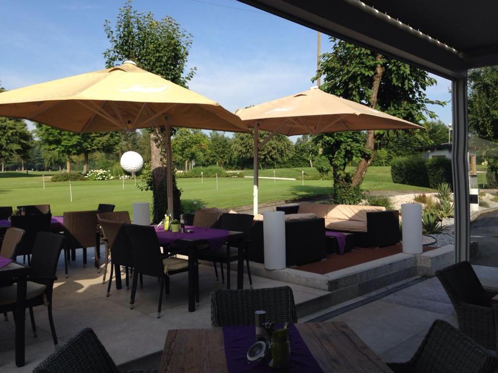 OG's Golf Lodge view 2