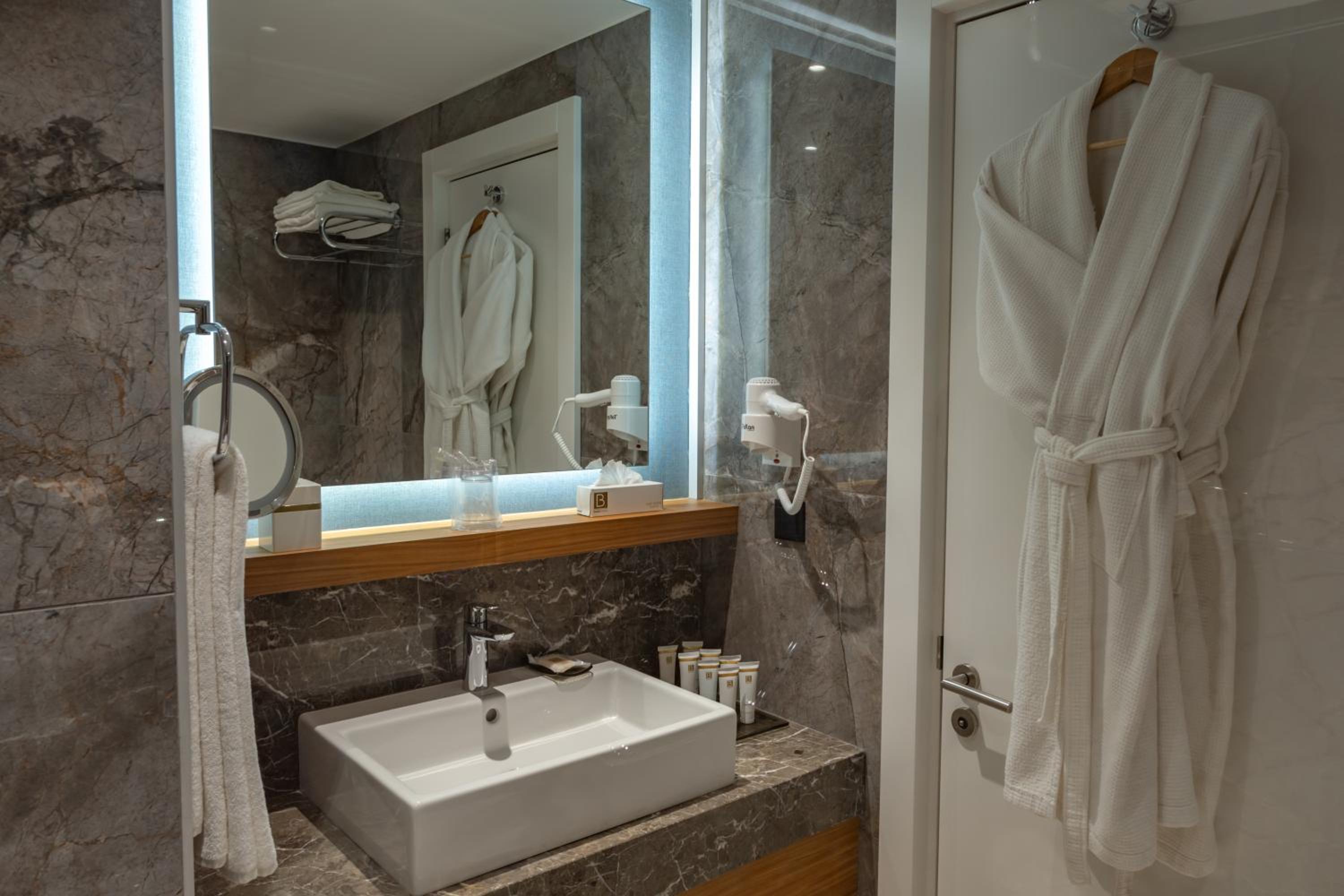 Baia Lara Hotel