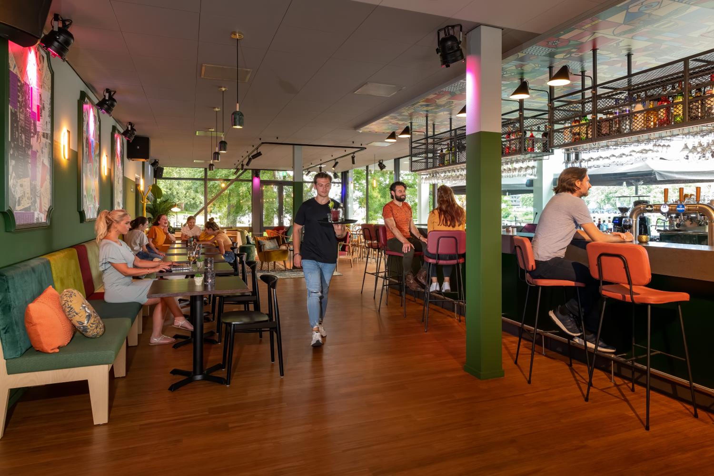 dining