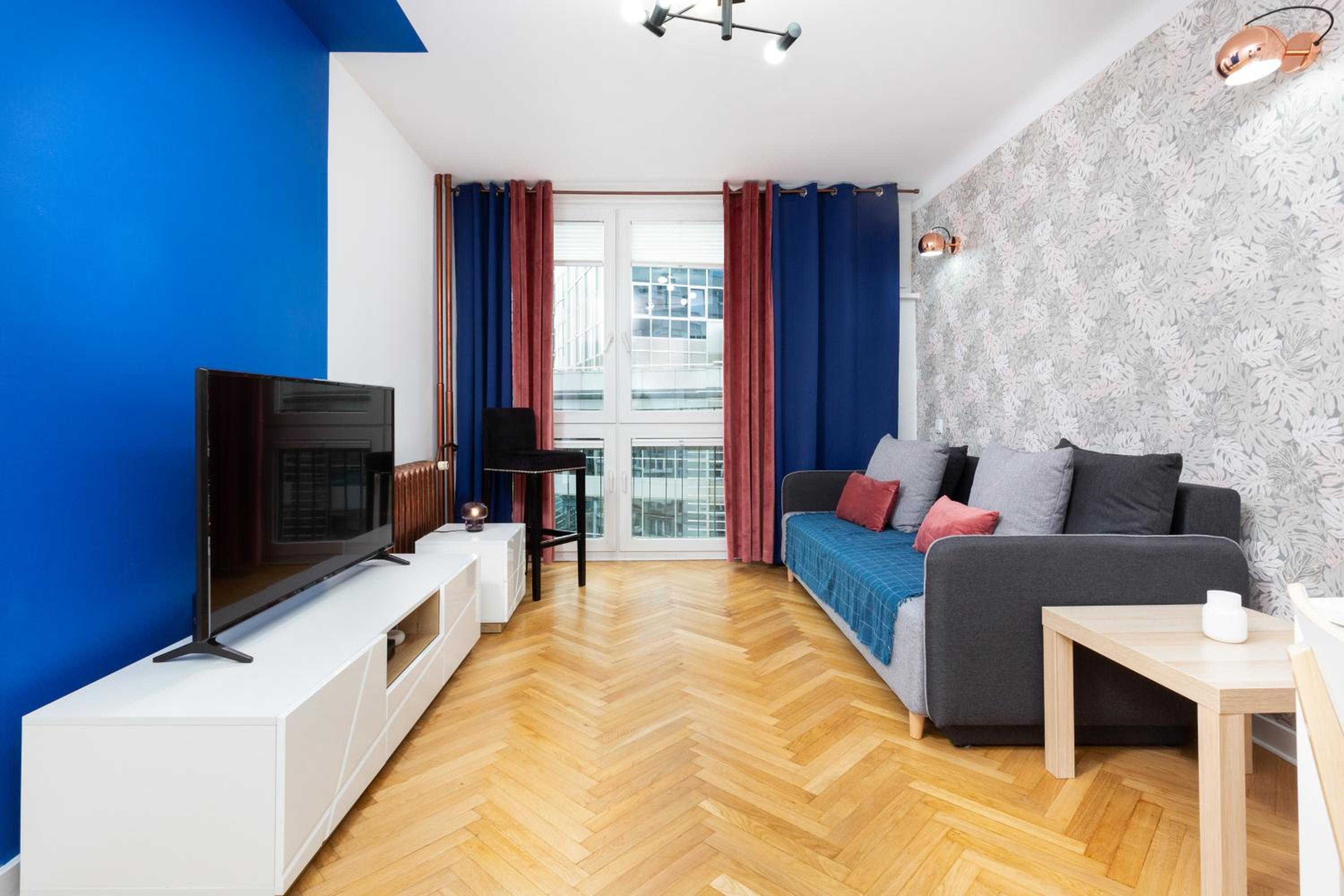 Warsaw Central Apartments by Renters view 2