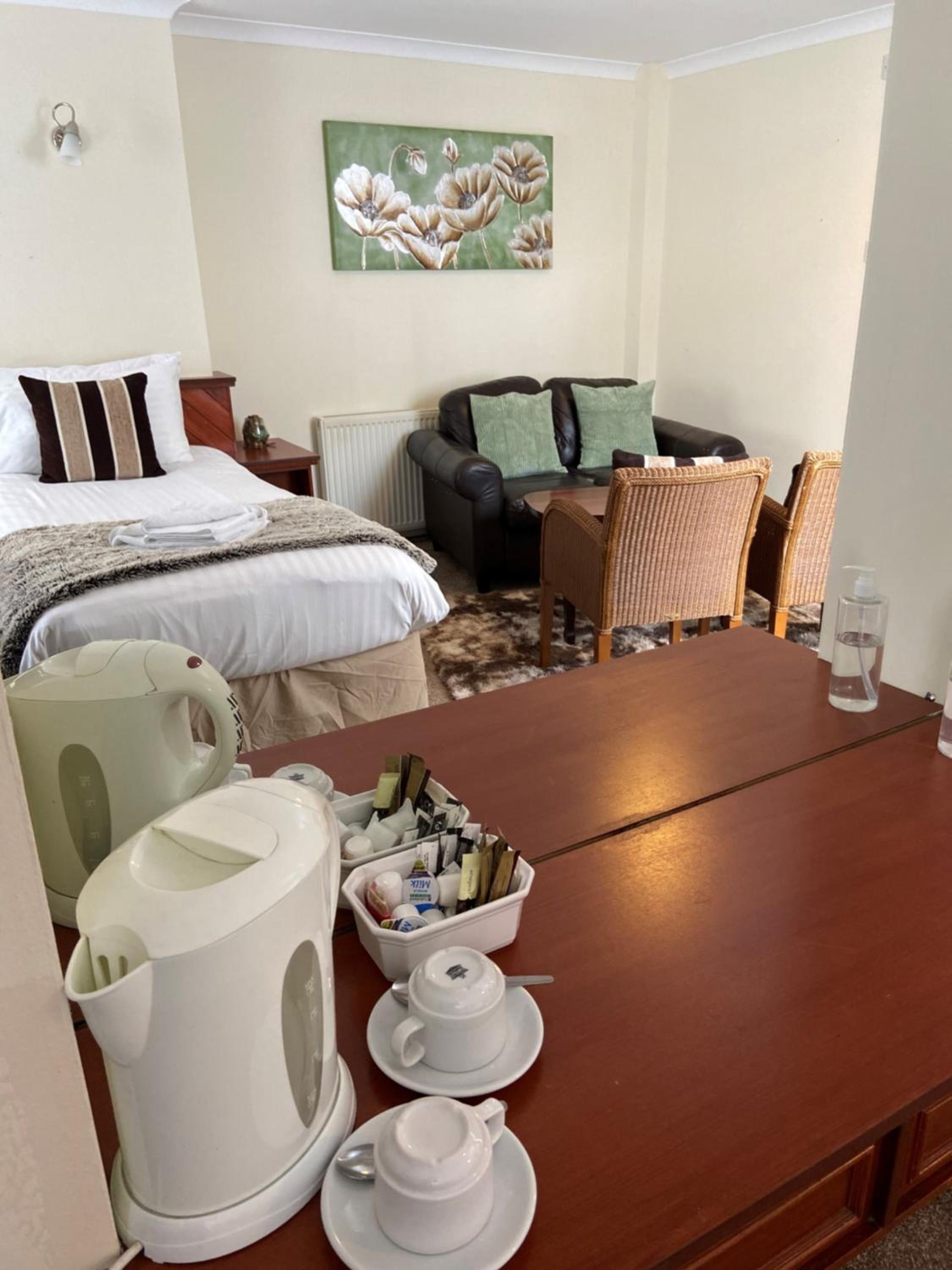 The Bein Inn Hotel & Restaurant