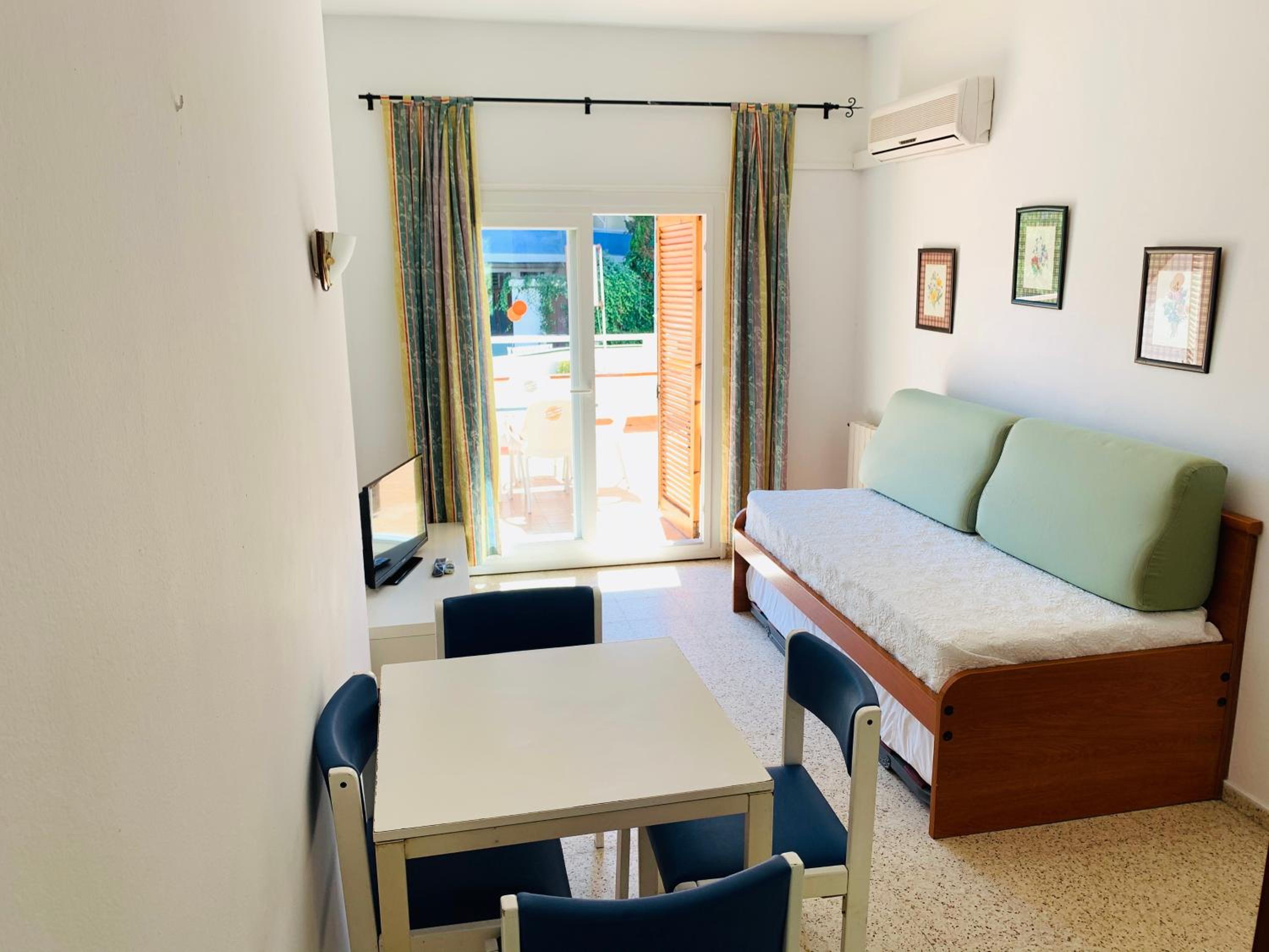 Eva Aparthotel