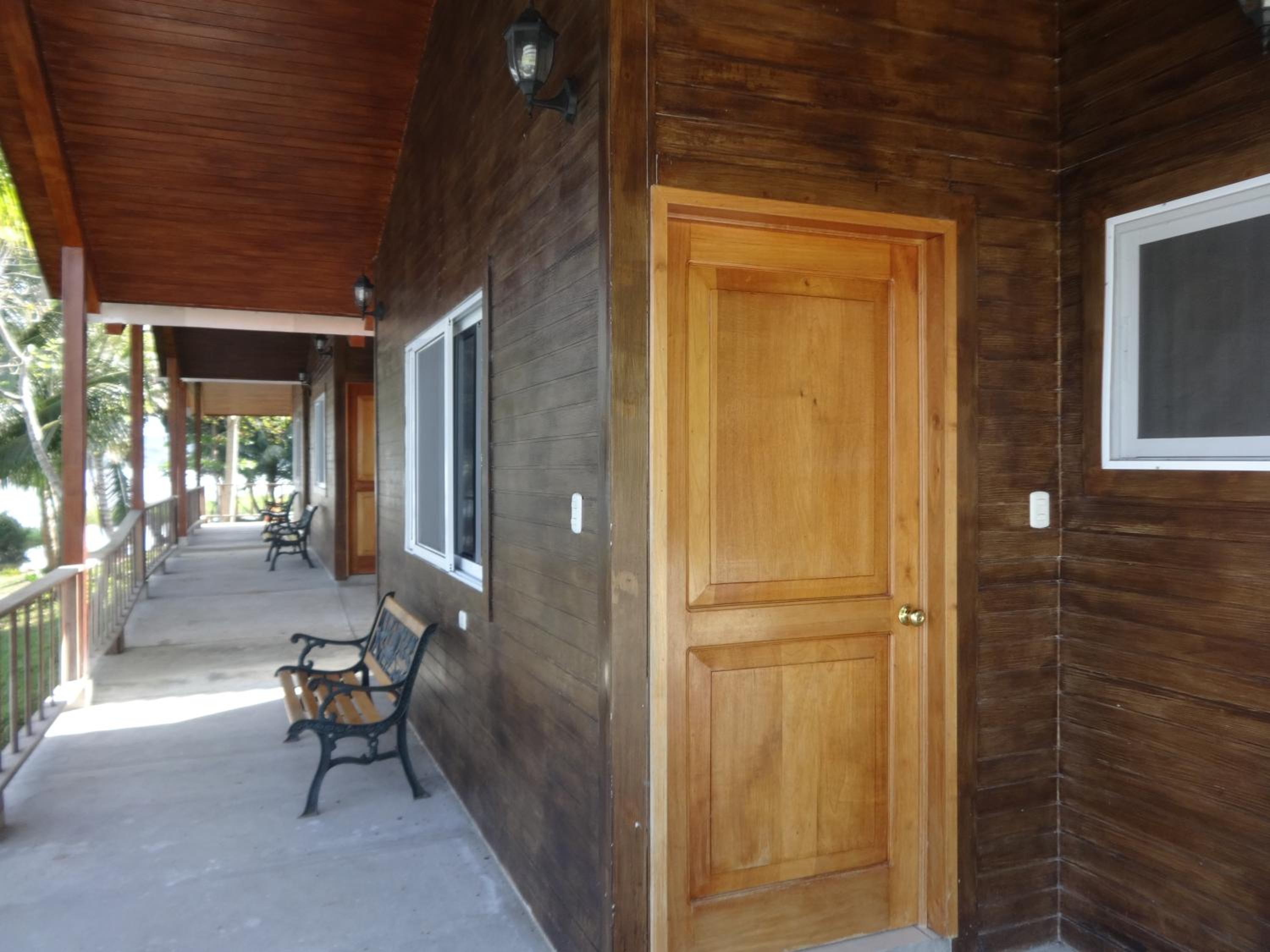 Hotel Santa Barbara Tikal