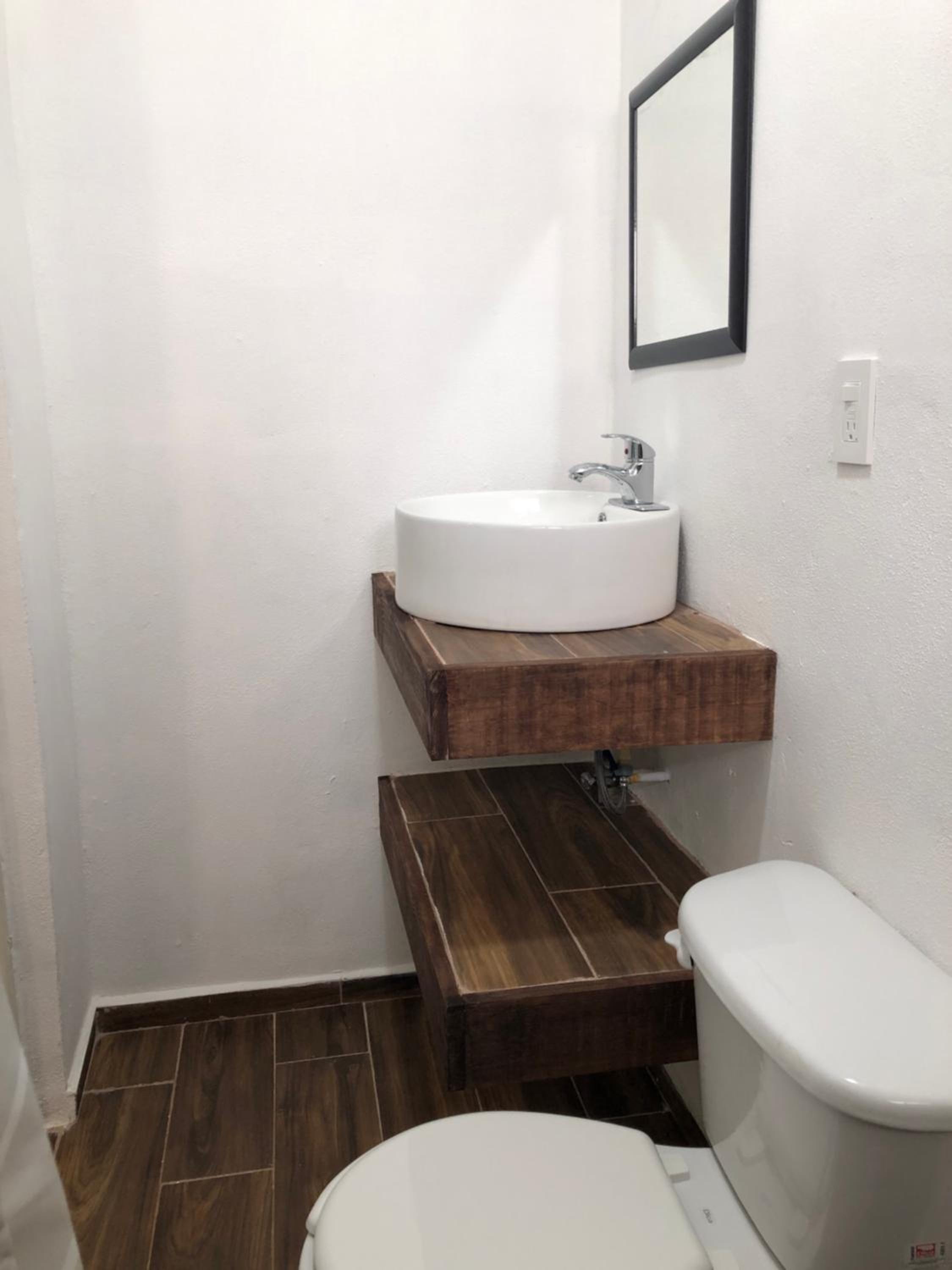Casa Nova! PRIVATE BATHROOM AND ROOM