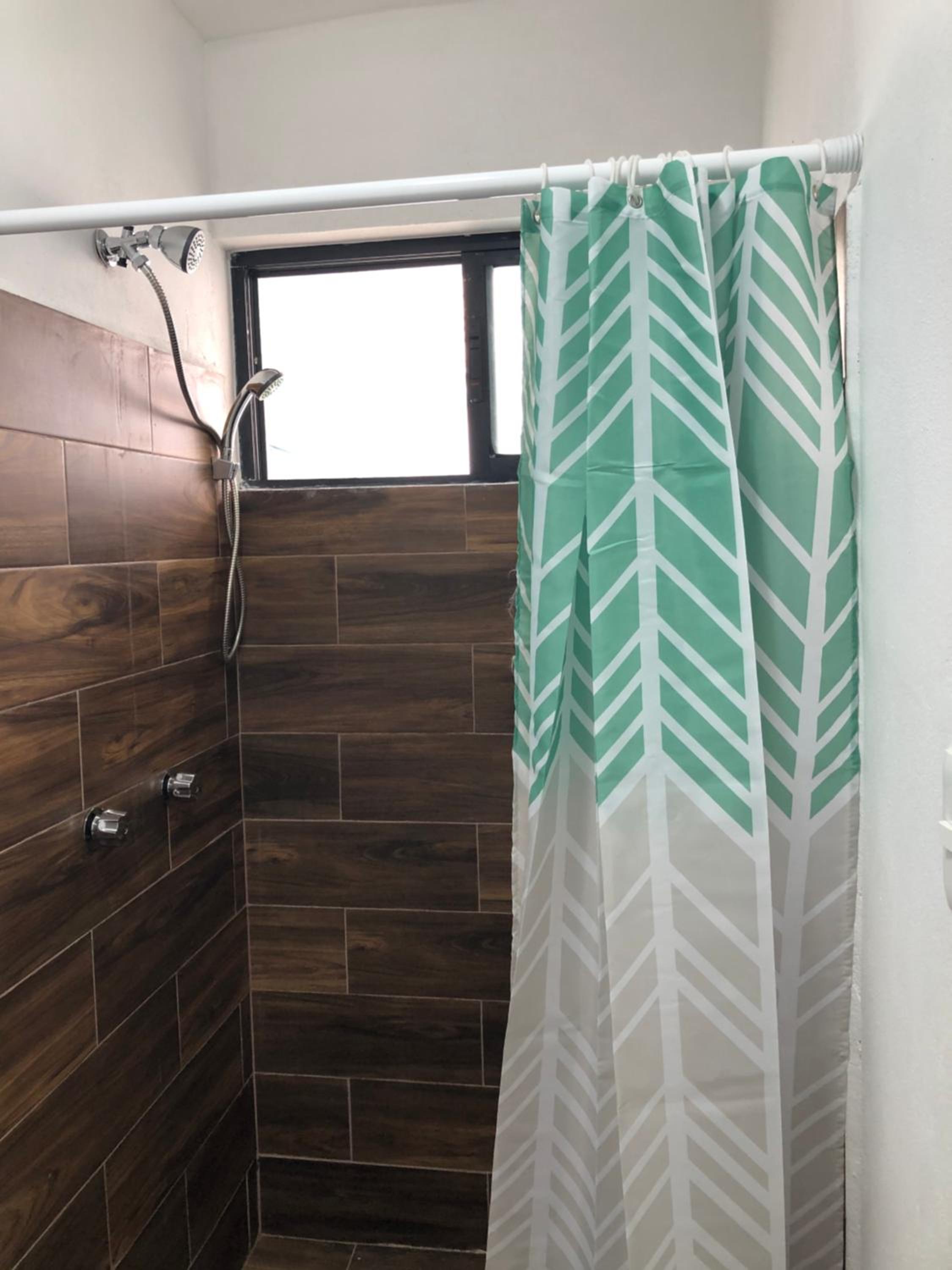 Casa Nova! PRIVATE BATHROOM AND ROOM
