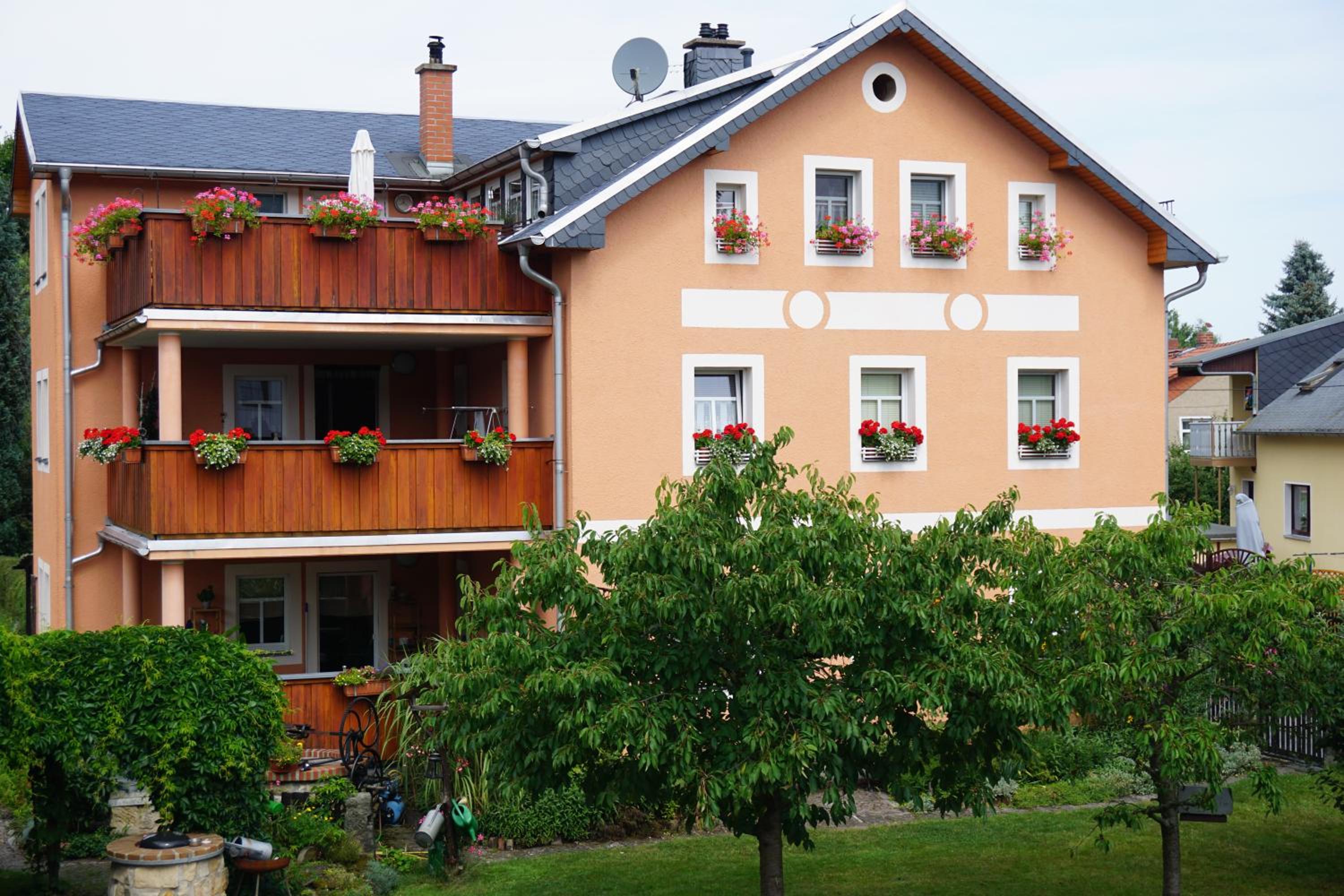 Ferienwohnung am Dorfplatz view 2