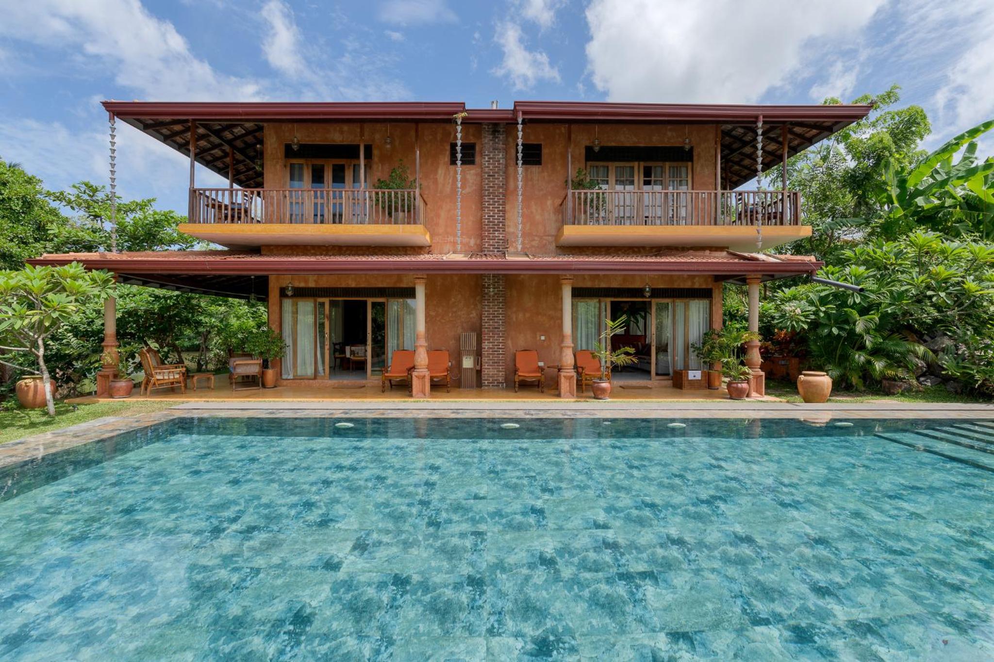 D Canal House