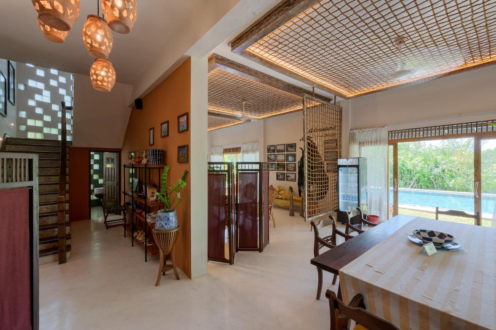 D Canal House