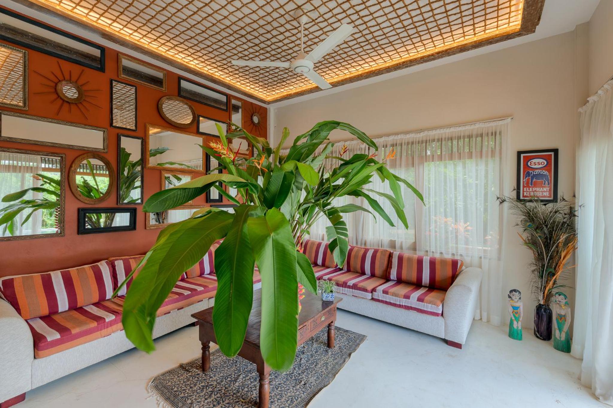 D Canal House