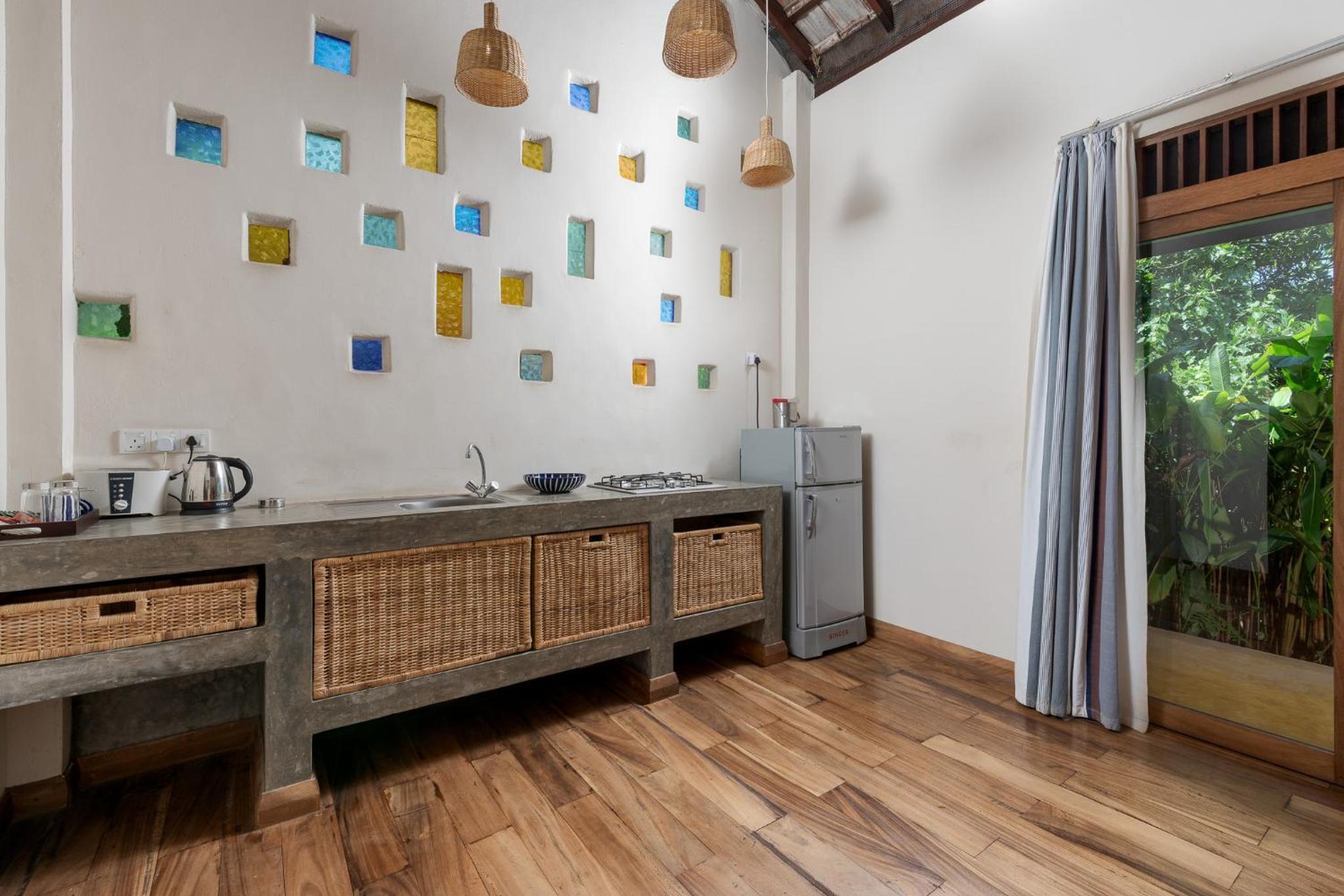 D Canal House