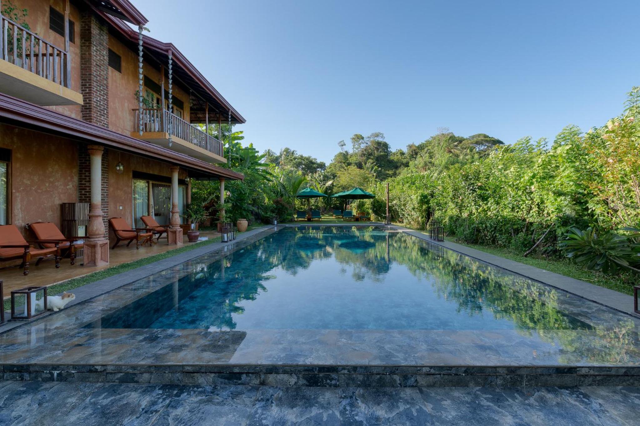 D Canal House